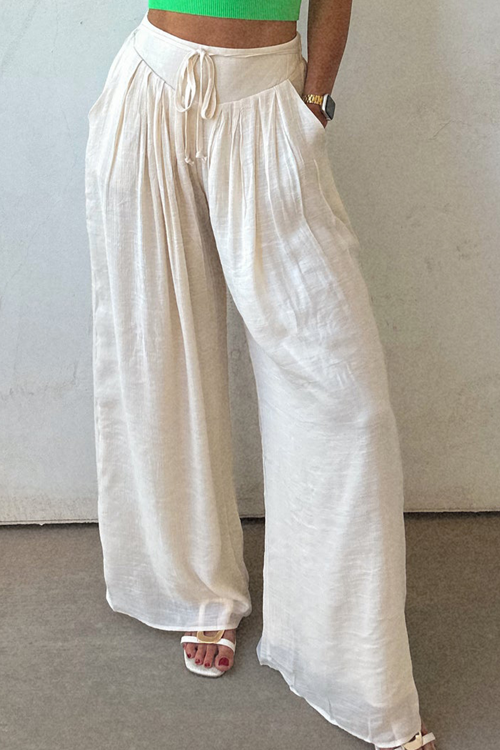 White Solid Drop Waist Pleated Wide Leg Casual Pants
