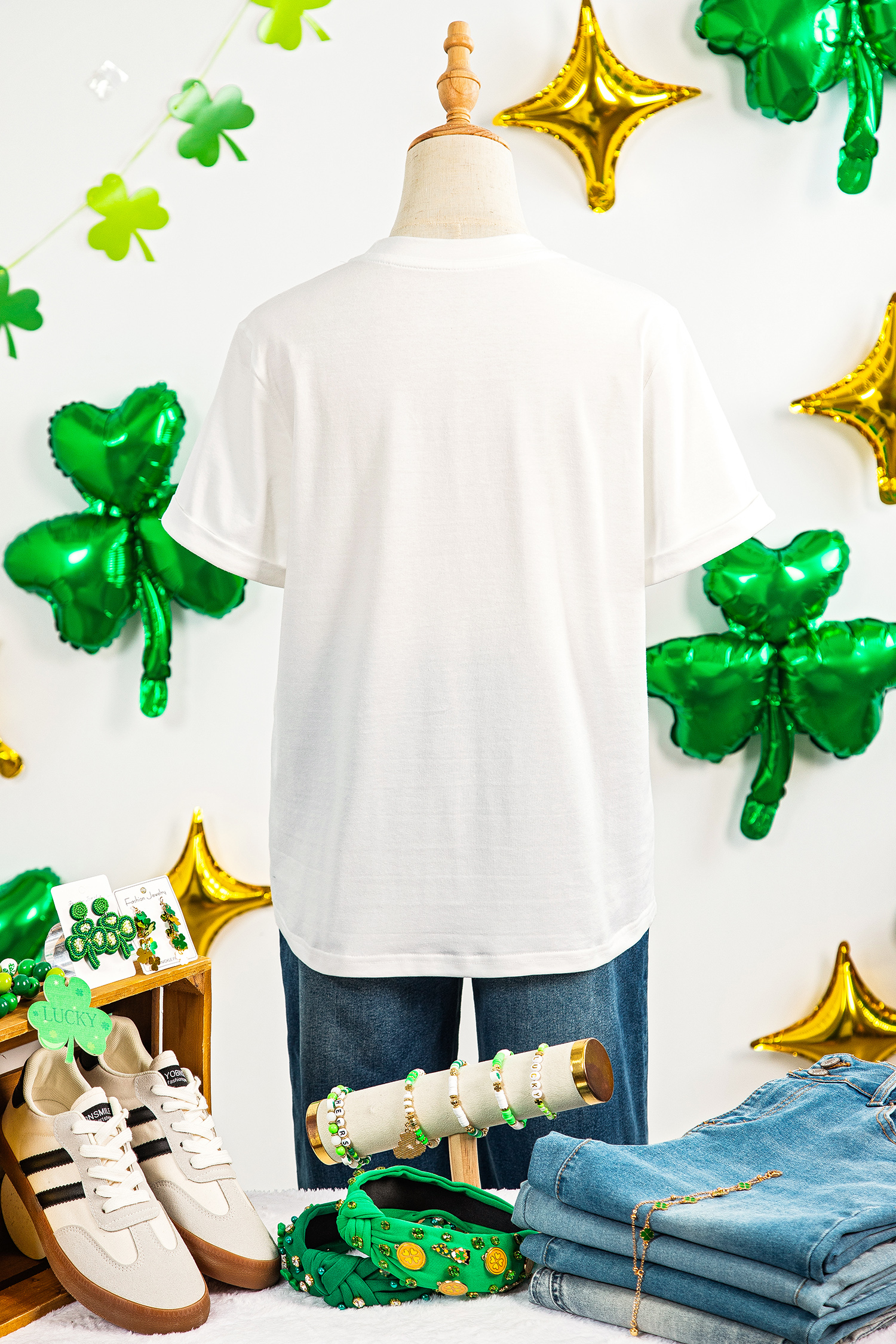 White Ribbon Bow Clover Embroidered Casual T Shirt