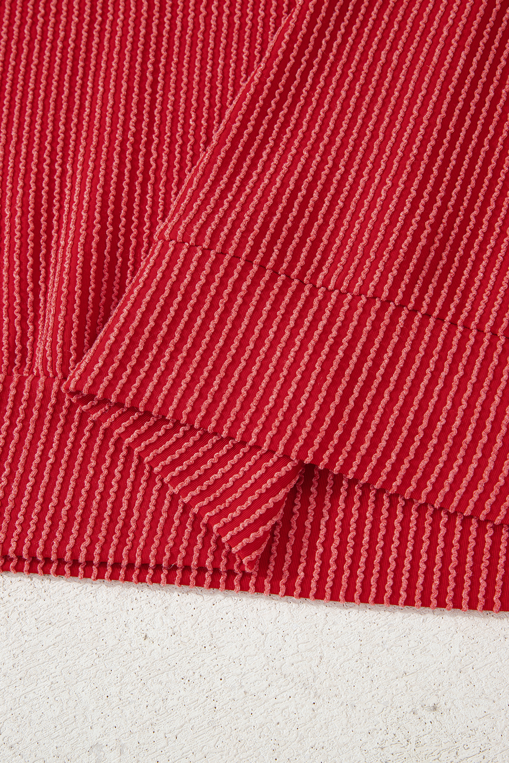 Evergreen Twisted Rib Outlined Merry Letter Graphic Loose Long Sleeve Top