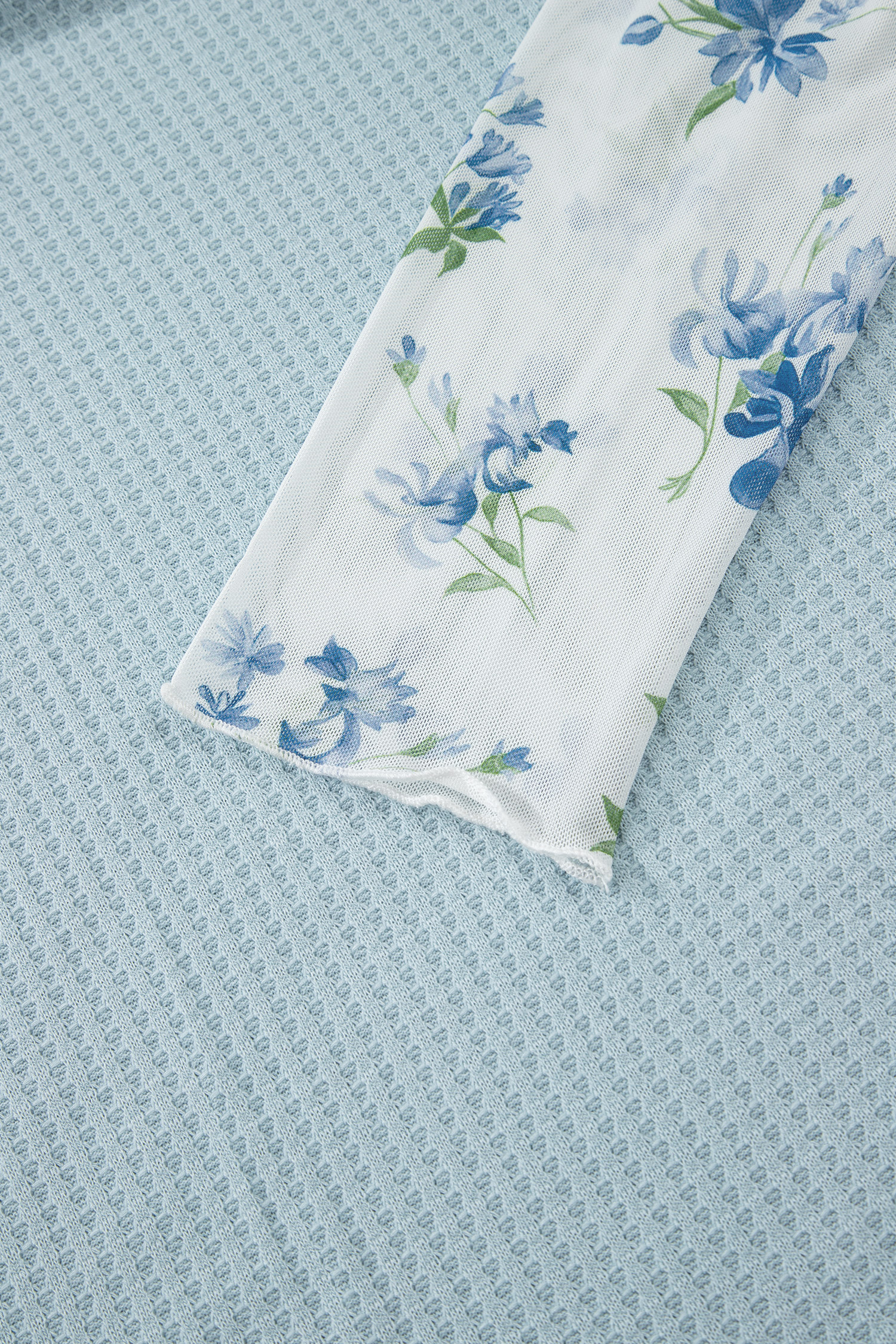 Beau Blue Floral Lace Sleeve Patchwork Waffle Fake Two-piece Top