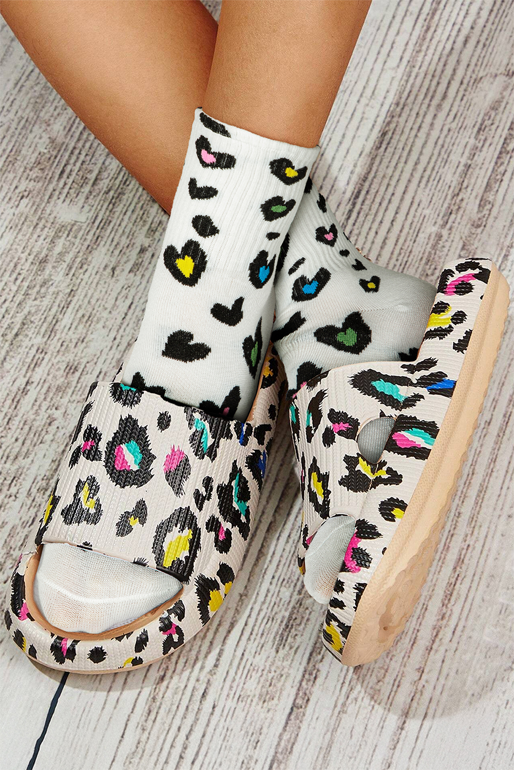 White Leopard Print Ribbed Edge Soft Socks