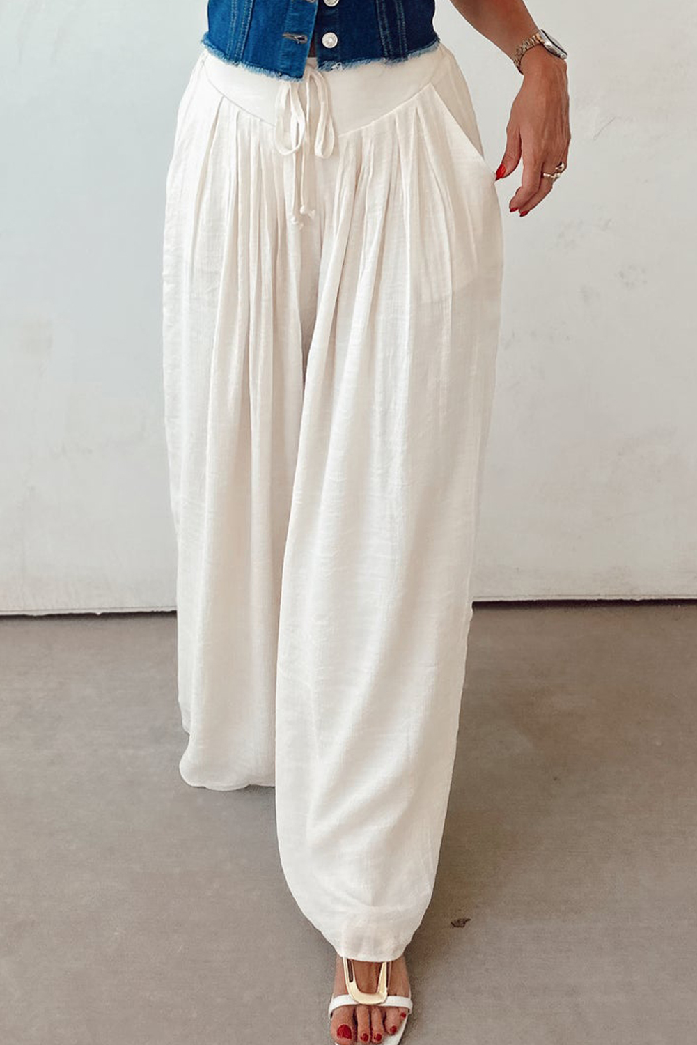 White Solid Drop Waist Pleated Wide Leg Casual Pants