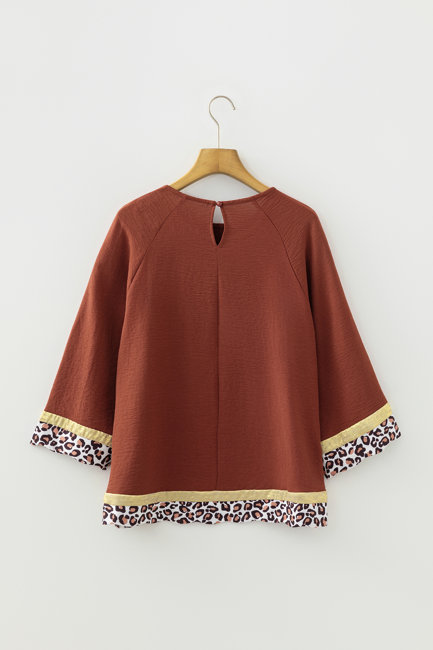 Clay Leopard Detail Loose Bracelet Sleeve Top