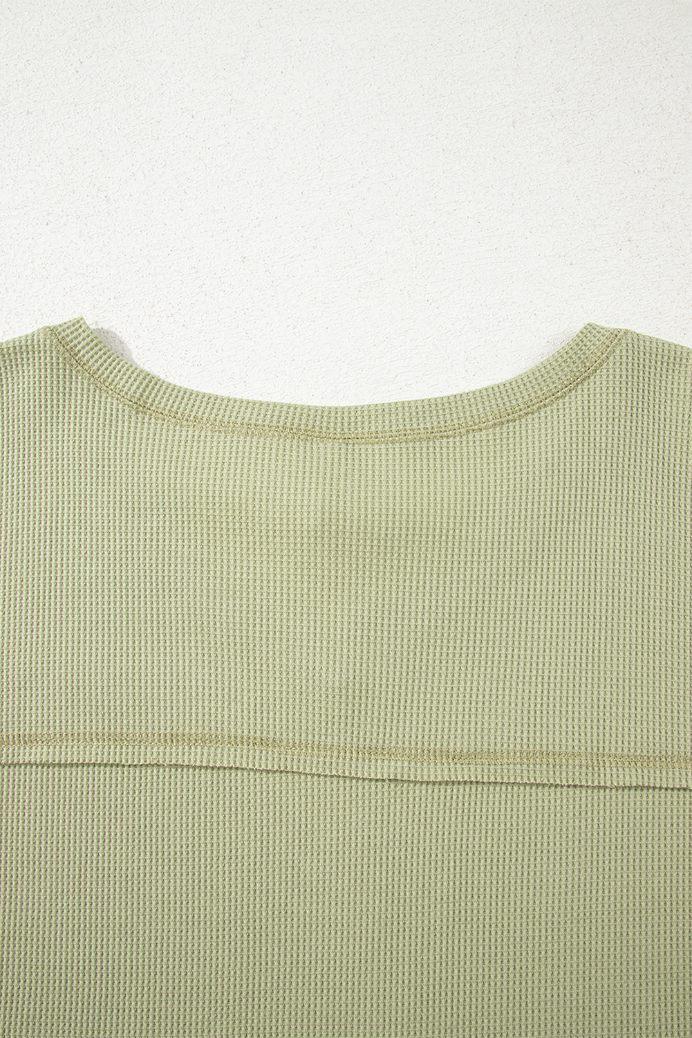 White Exposed Seam Half Sleeve Knitted V Neck Textured Top