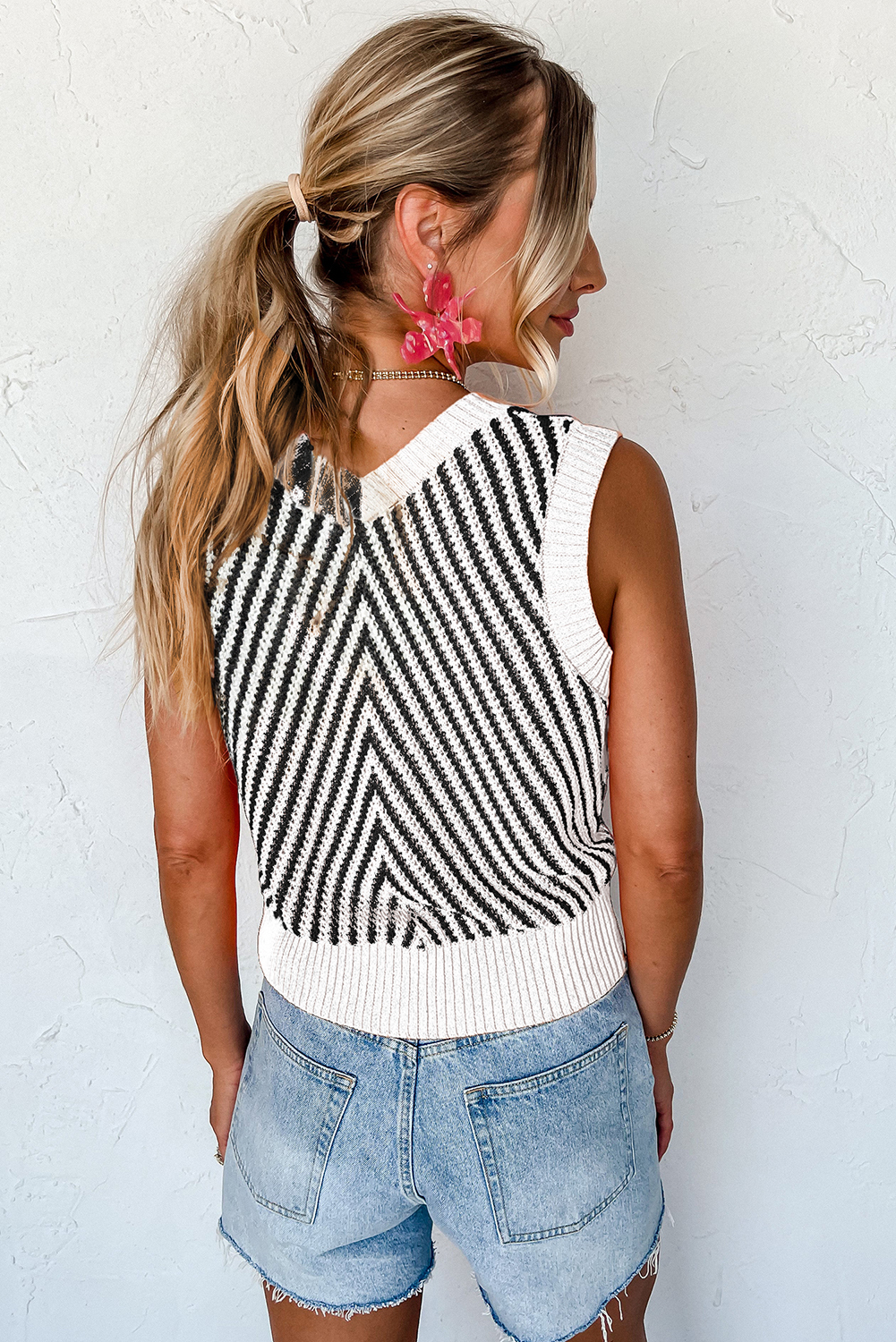 Black Contrast Chevron Knit V Neck Sweater Vest