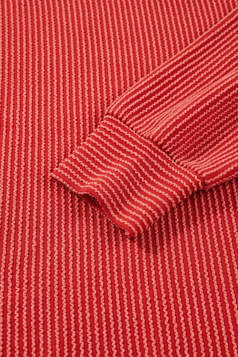 Evergreen Twisted Rib Outlined Merry Letter Graphic Loose Long Sleeve Top