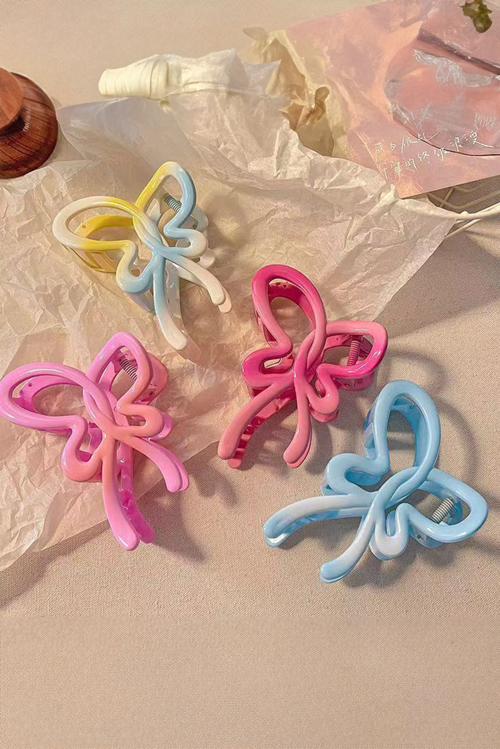 Bonbon Butterfly Shape Glossy Hair Claw Clip
