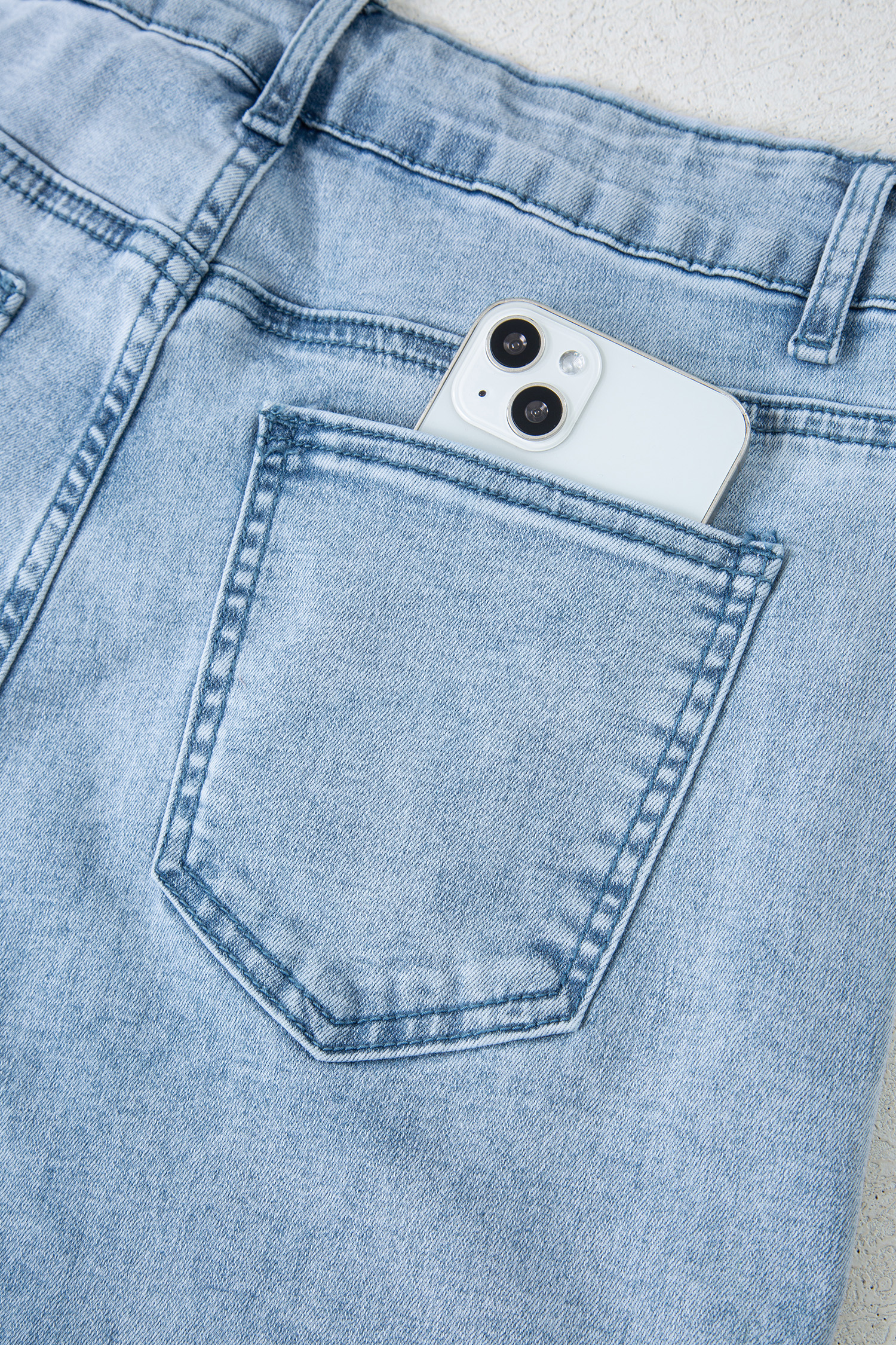 White Bow Knot Side Detail Straight Leg Loose Jeans