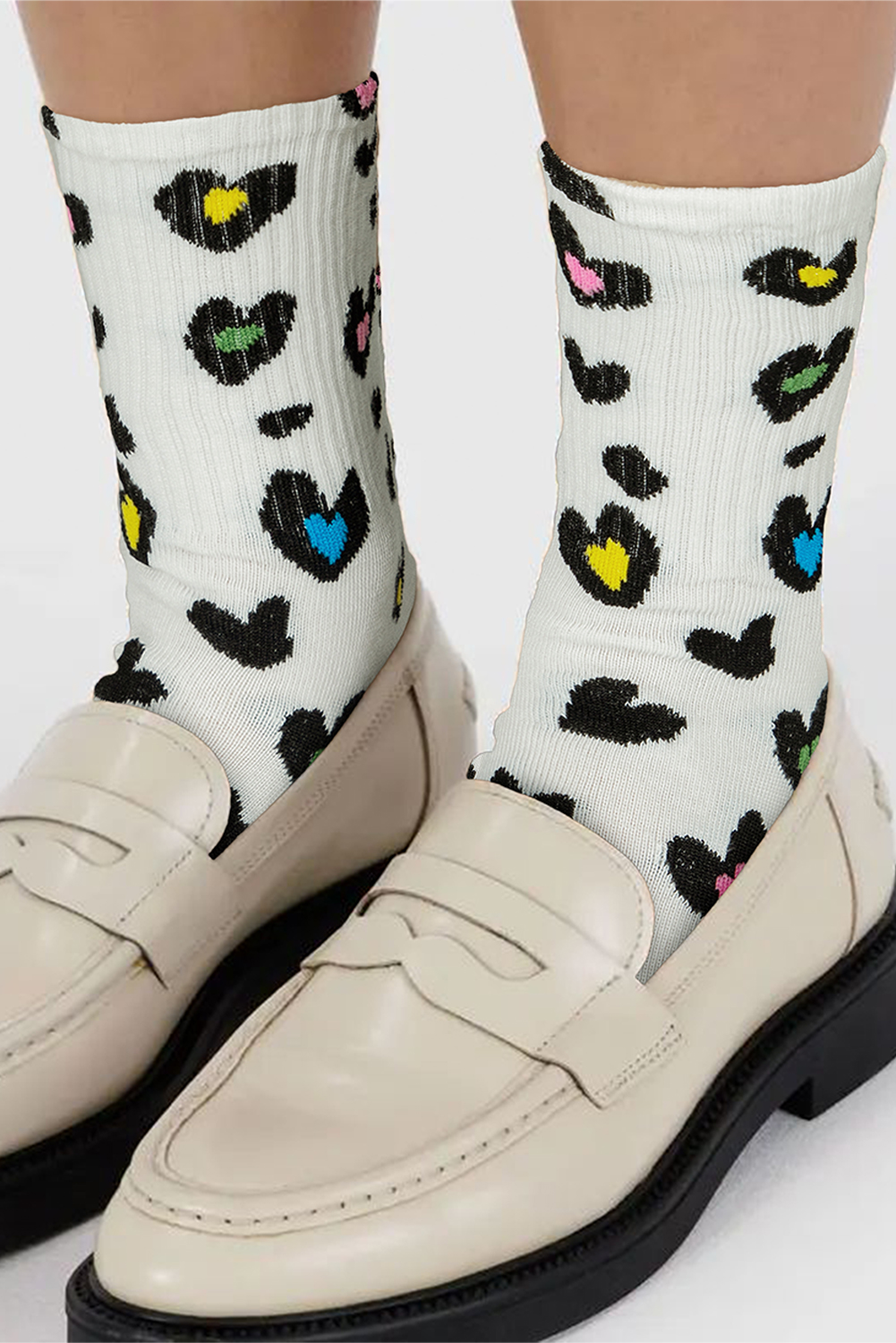 White Leopard Print Ribbed Edge Soft Socks
