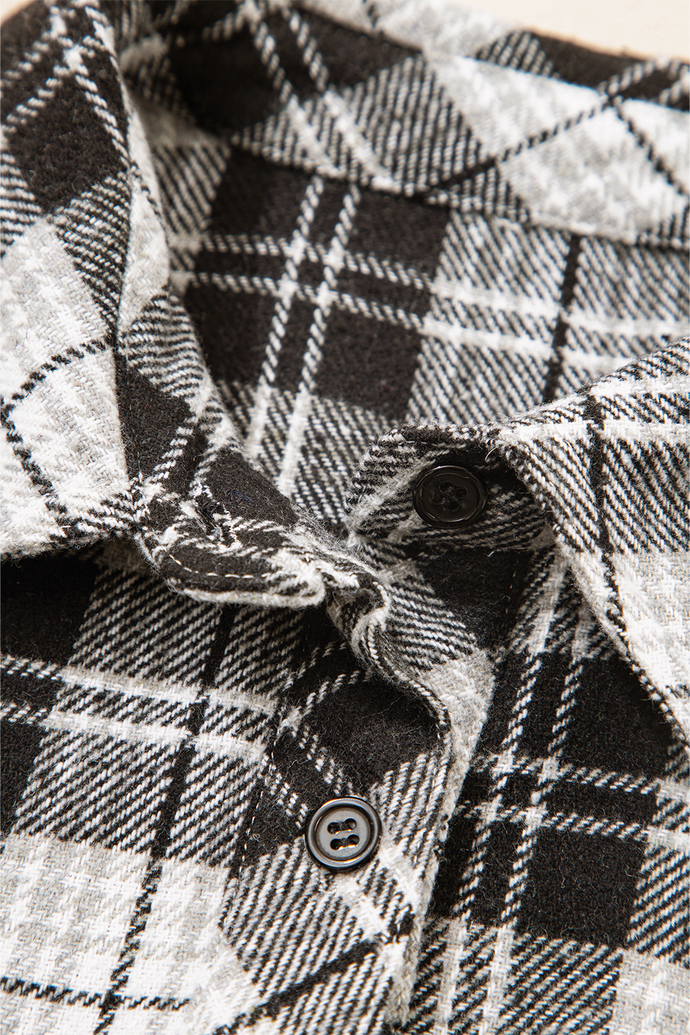 Black Plaid Print Chest Pockets Buttoned Shirt