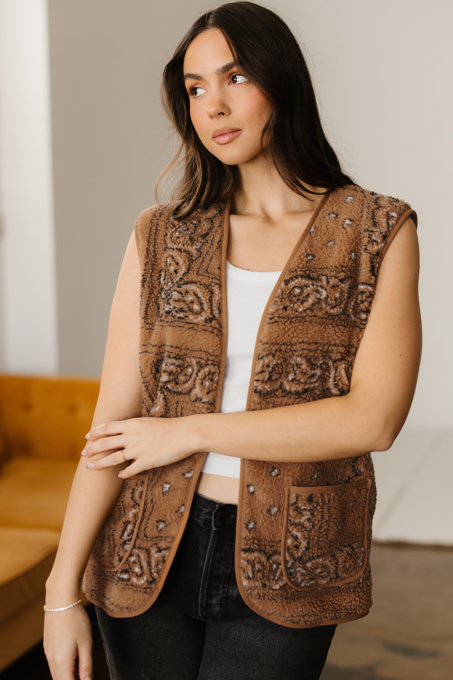 Brown Sherpa Paisley Print Pocketed Western Fashion Vest Jacket