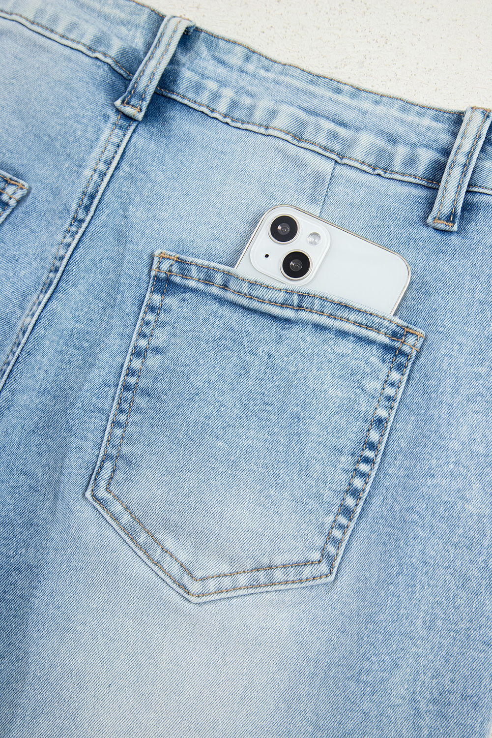 Beau Blue Flower Patched Light Wash Cropped High Waist Jeans