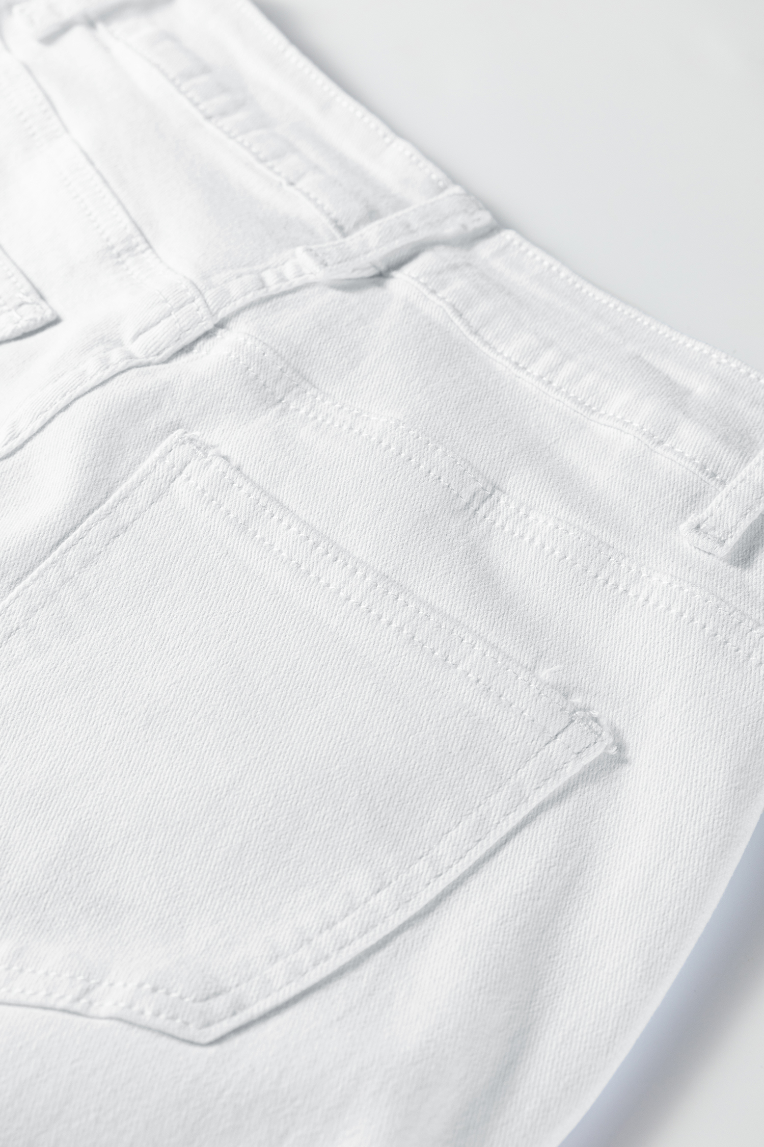 White Bow Knot Side Detail Straight Leg Loose Jeans