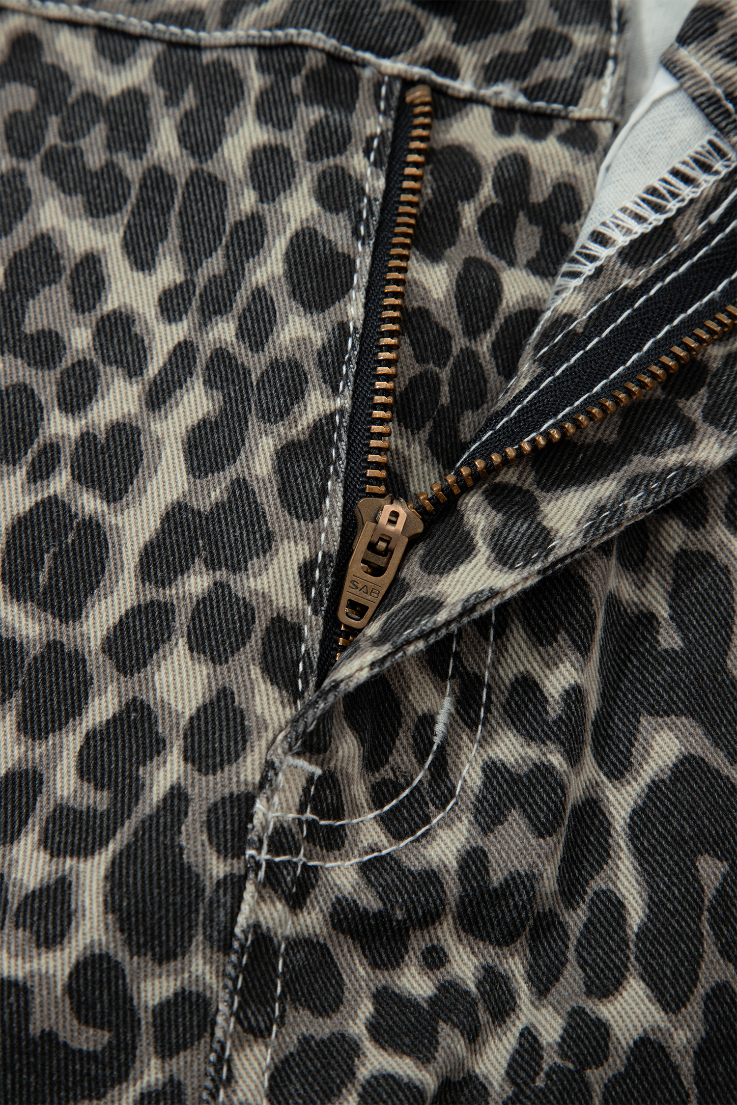 Black Leopard Print High Waist Barrel Jeans