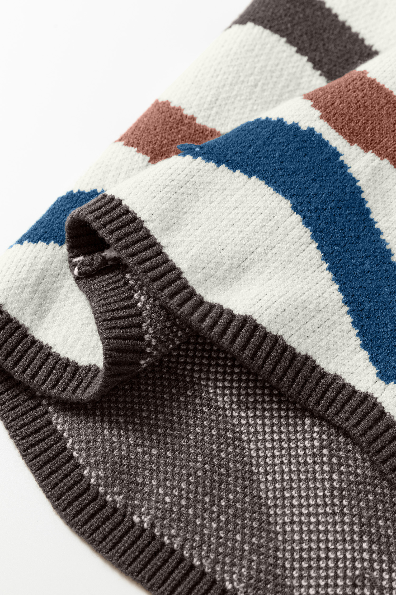 Multicolour Retro Wave Print Western Sweater