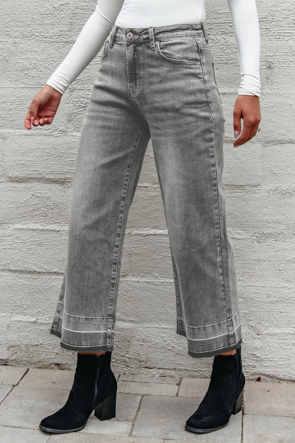 Gray Raw Hem Straight Leg Loose High Waist Jeans