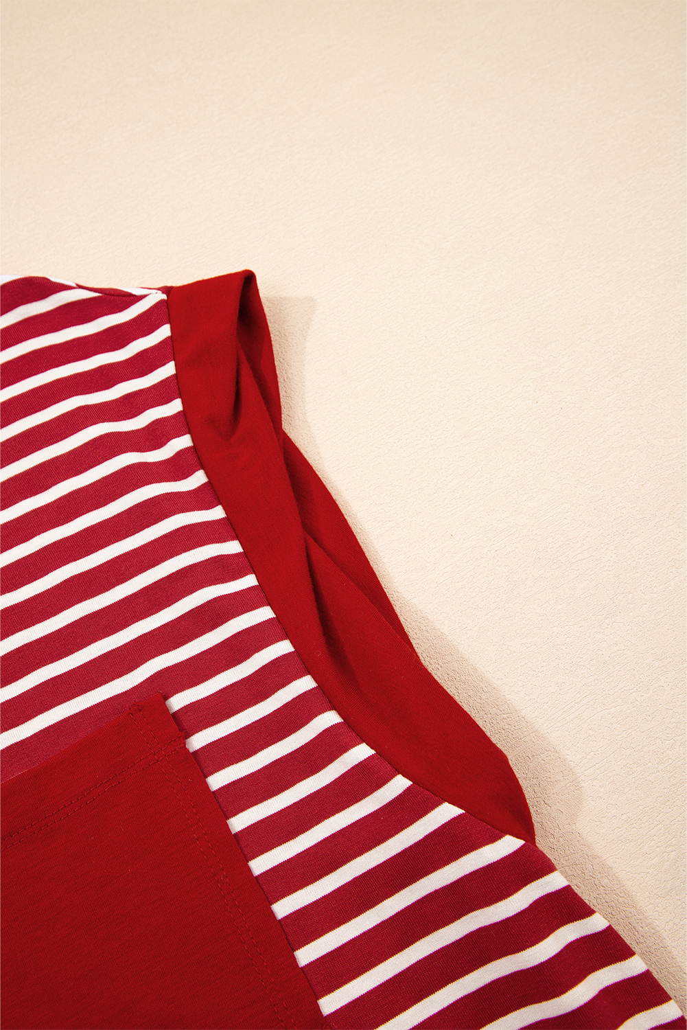 Red Stripe Chest Pocket Patch Round Neck Tank Top