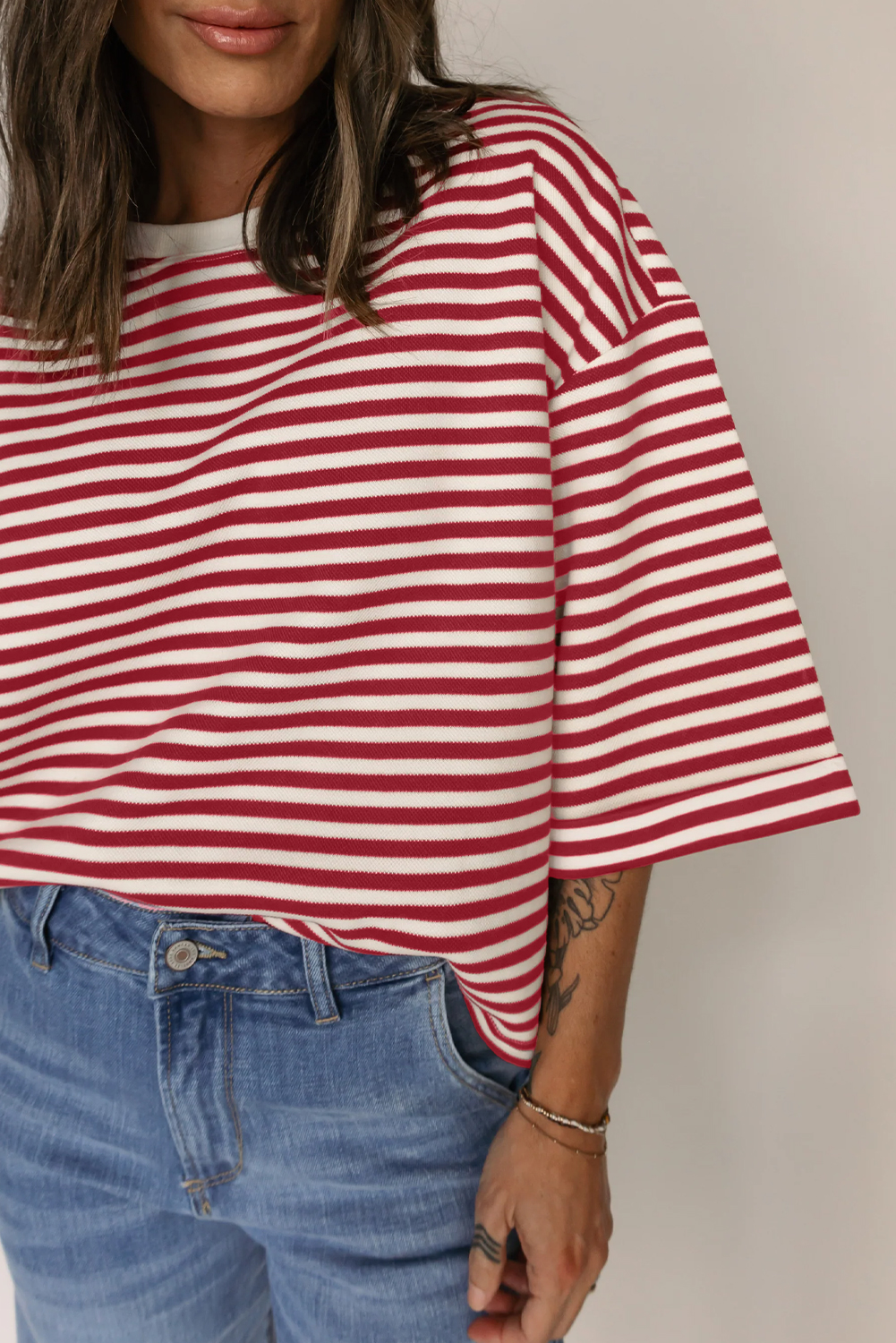 Red Stripe Bowknot Cutout Back Drop Shoulder Wide Bracelet Sleeve Loose Tee
