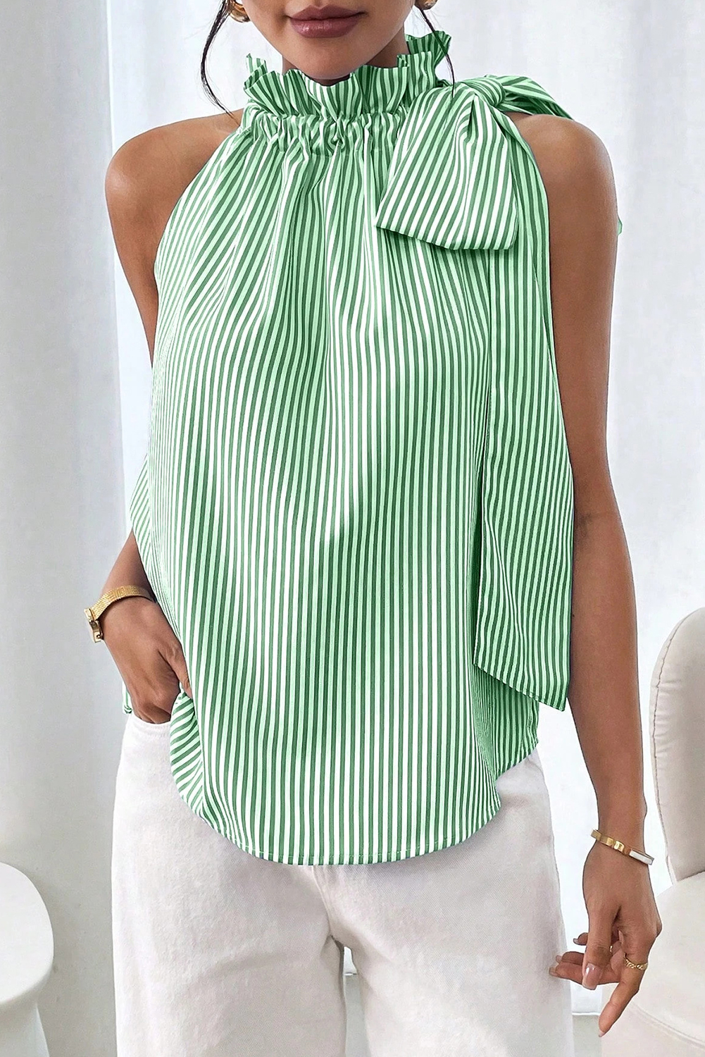 Green Tied Knot Frilled Collar Sleeveless Top