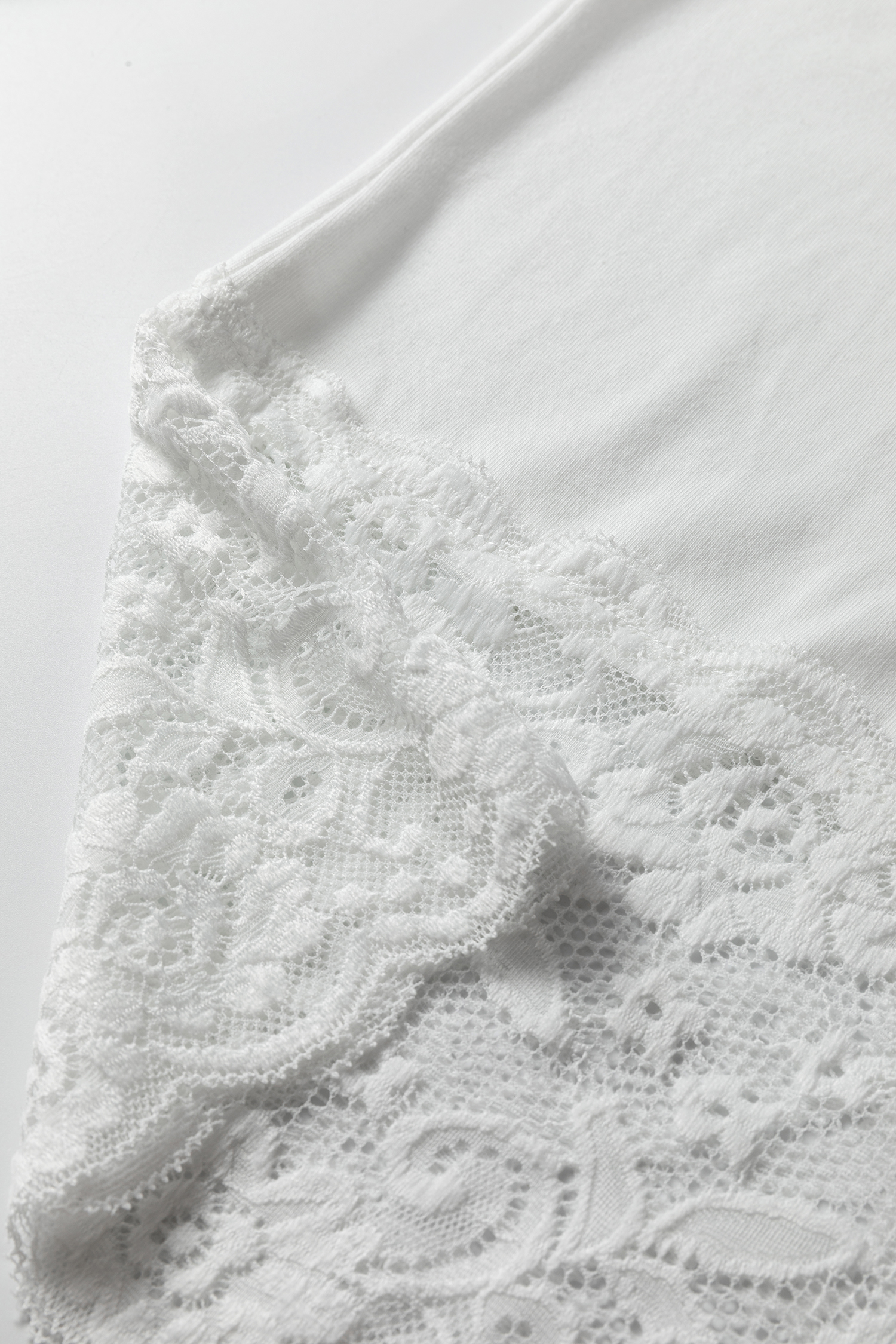 White Lace Trim V Neck Cuffed Long Sleeve Loose Top