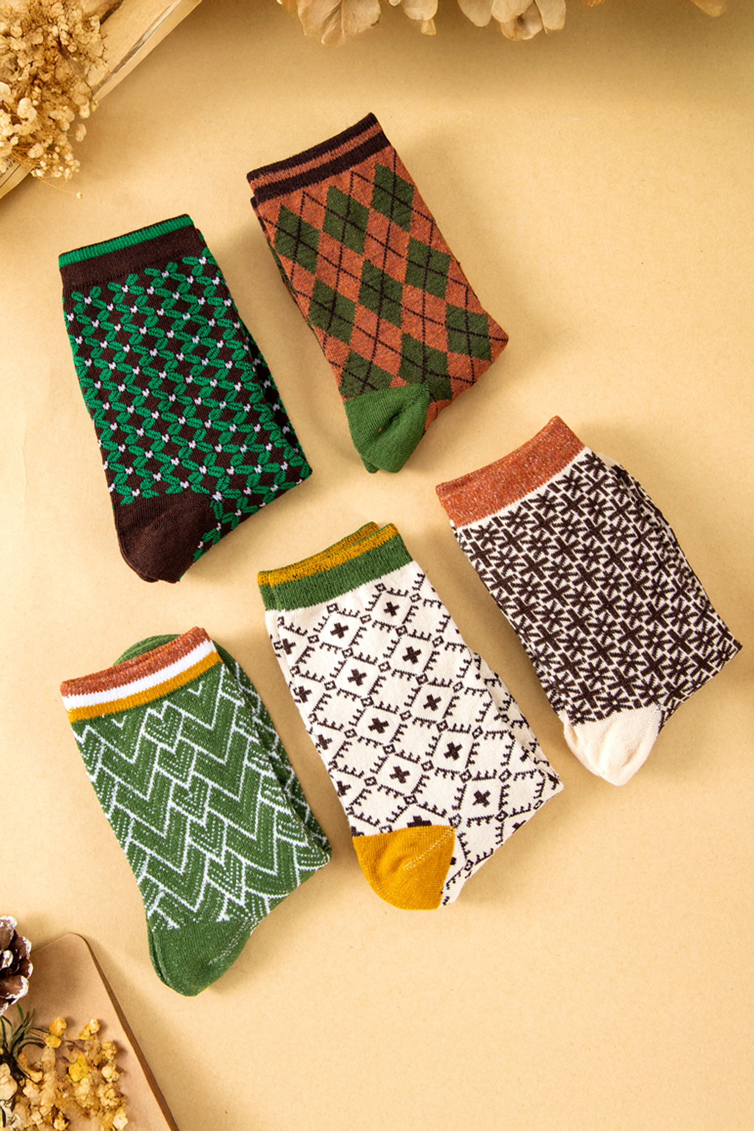 Guacamole Green 5 Pairs Retro Geometric Pattern Combed Cotton Socks Set
