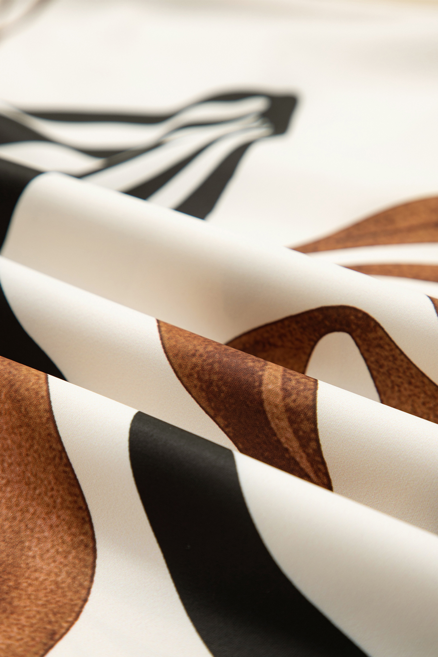 Brown Abstract Print Puff Sleeve Loose Blouse