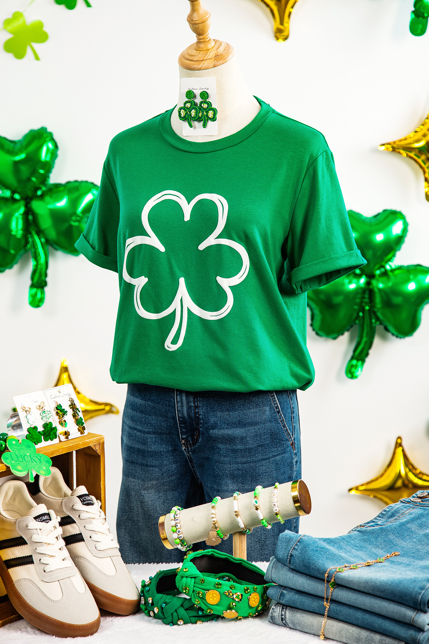 Bright Green St Patricks Day Lucky Shamrock Printed Casual Tee