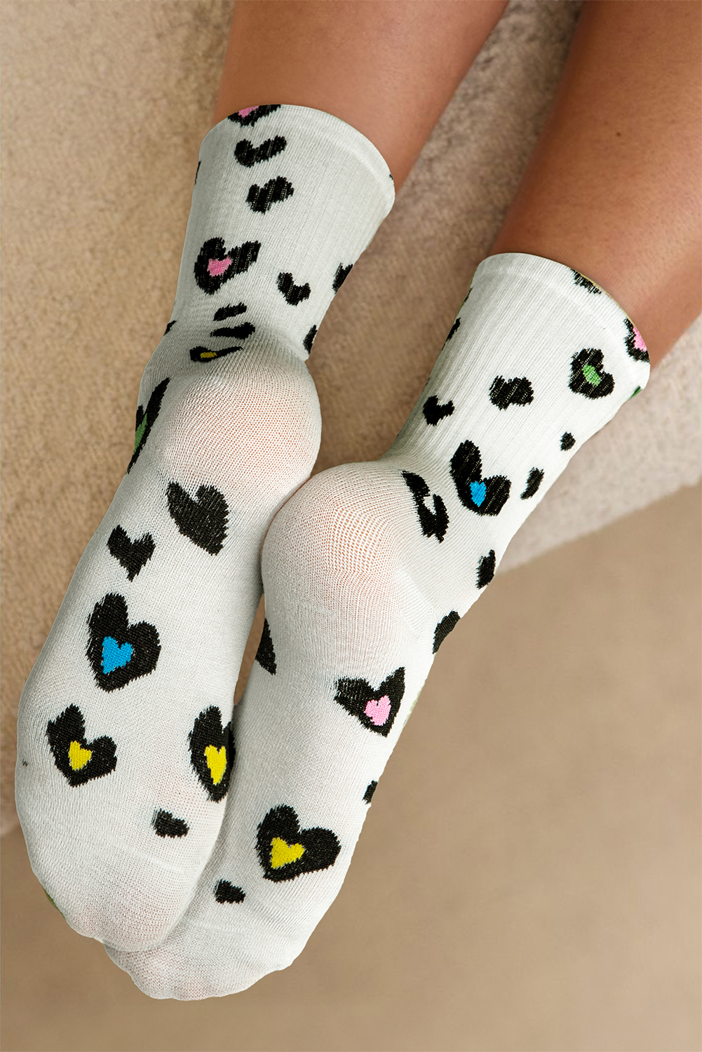 White Leopard Print Ribbed Edge Soft Socks