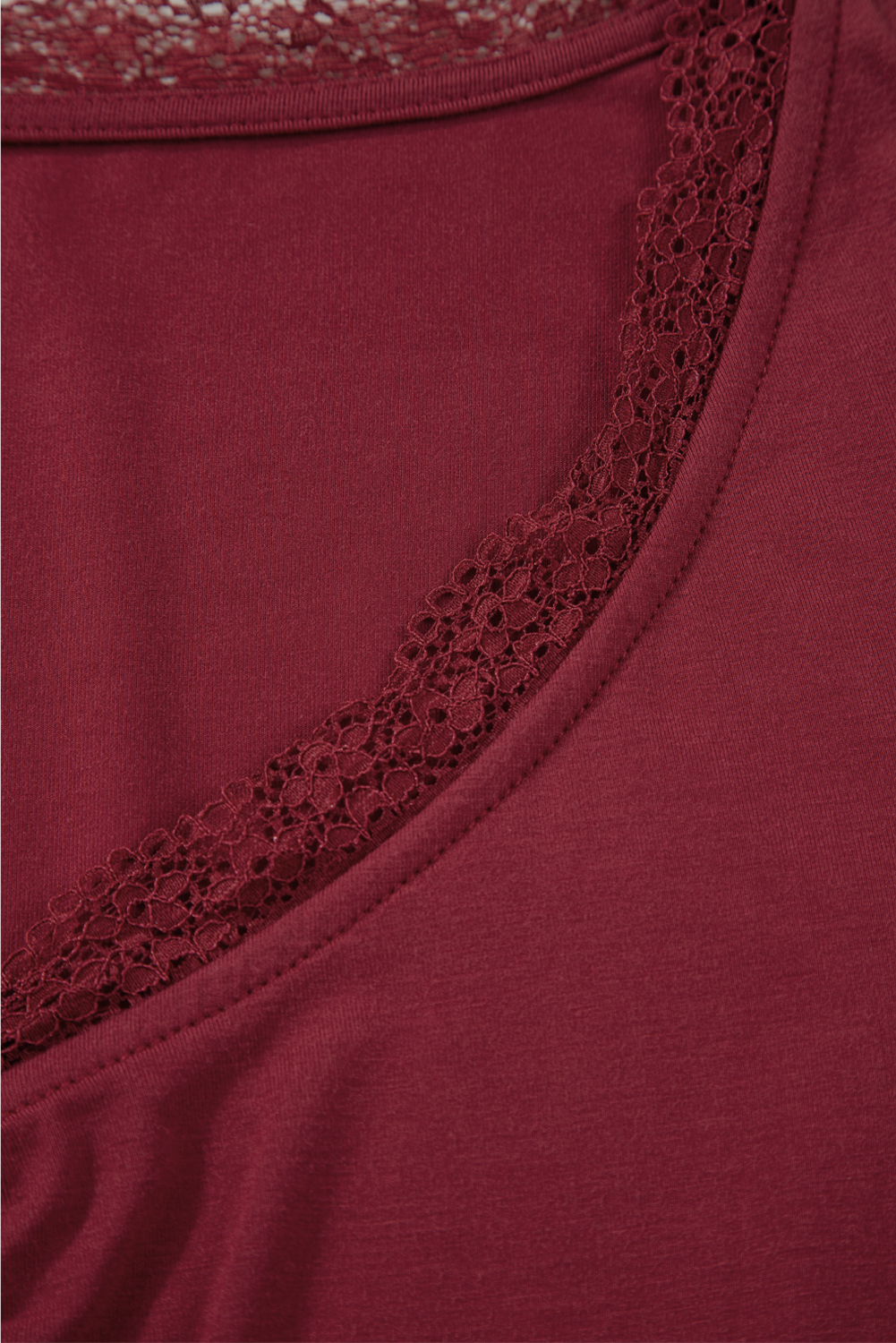 Red Dahlia Lace-trimmed Sweetheart Neckline Ruched Detail Long Sleeve T-shirt