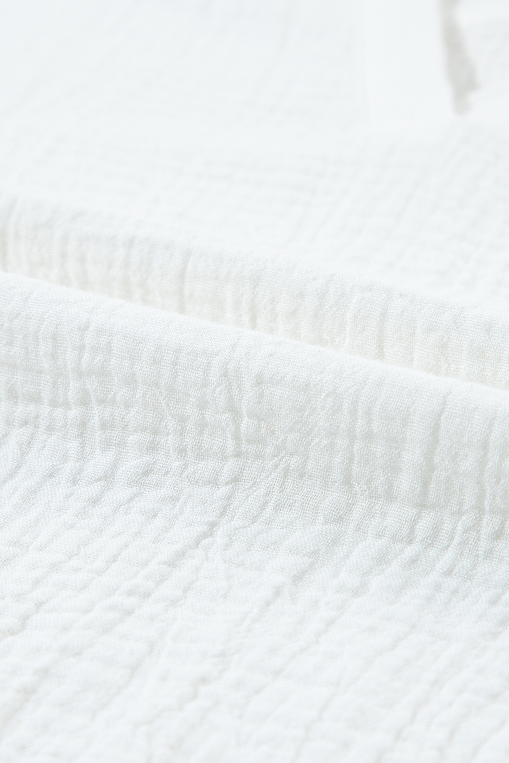 White Crinkled Lace Splicing Sleeve Collared V Neck Blouse