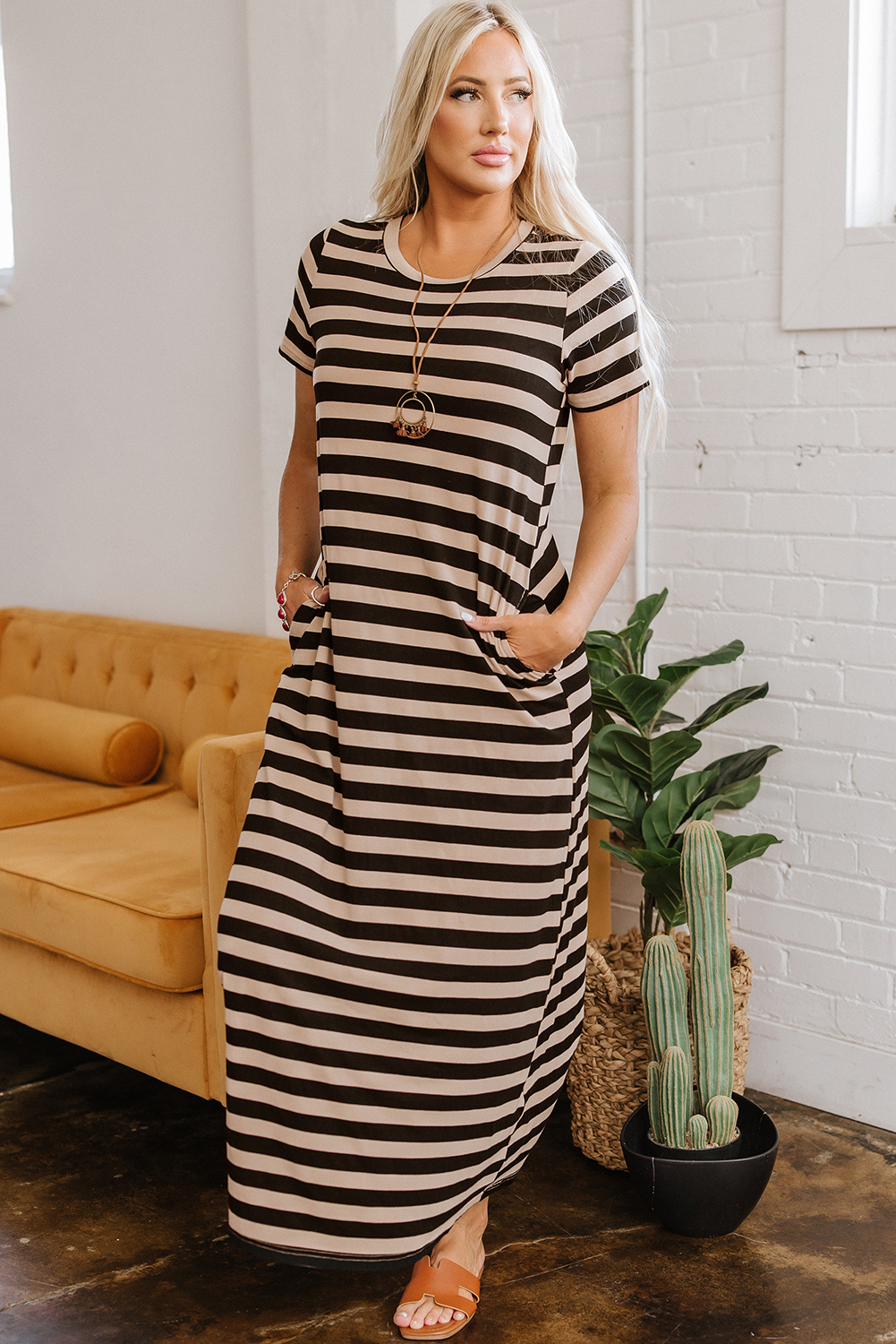 Black Stripe Casual Round Neck T-shirt Maxi Dress with Pockets
