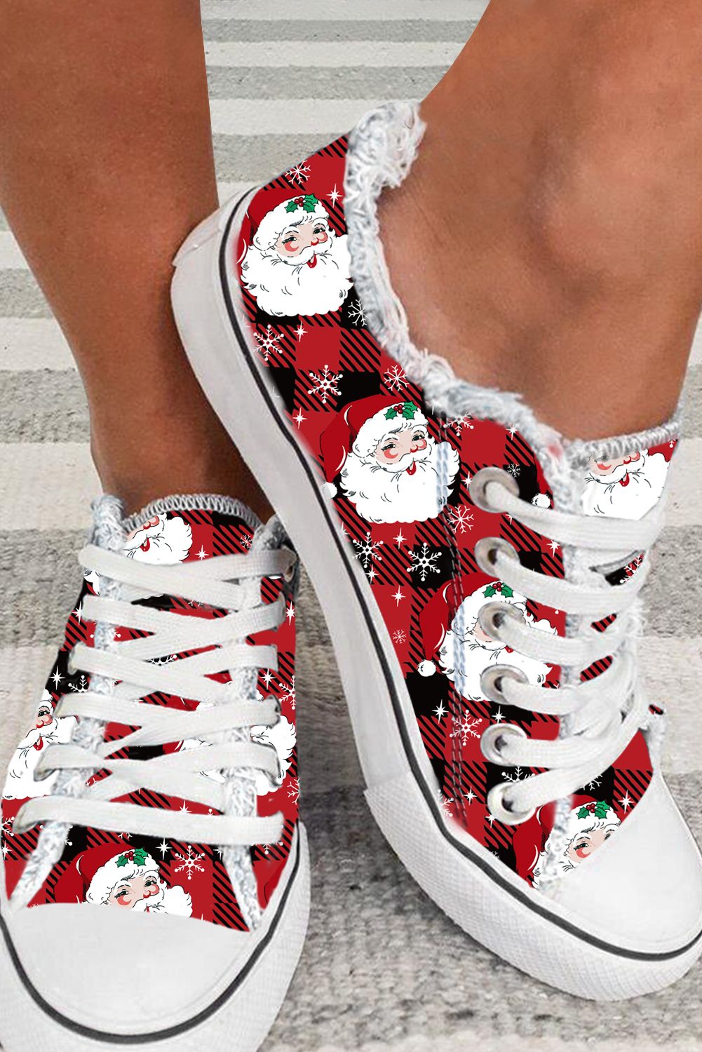 Red Santa Claus Snowflake Print Flat Canvas Shoes