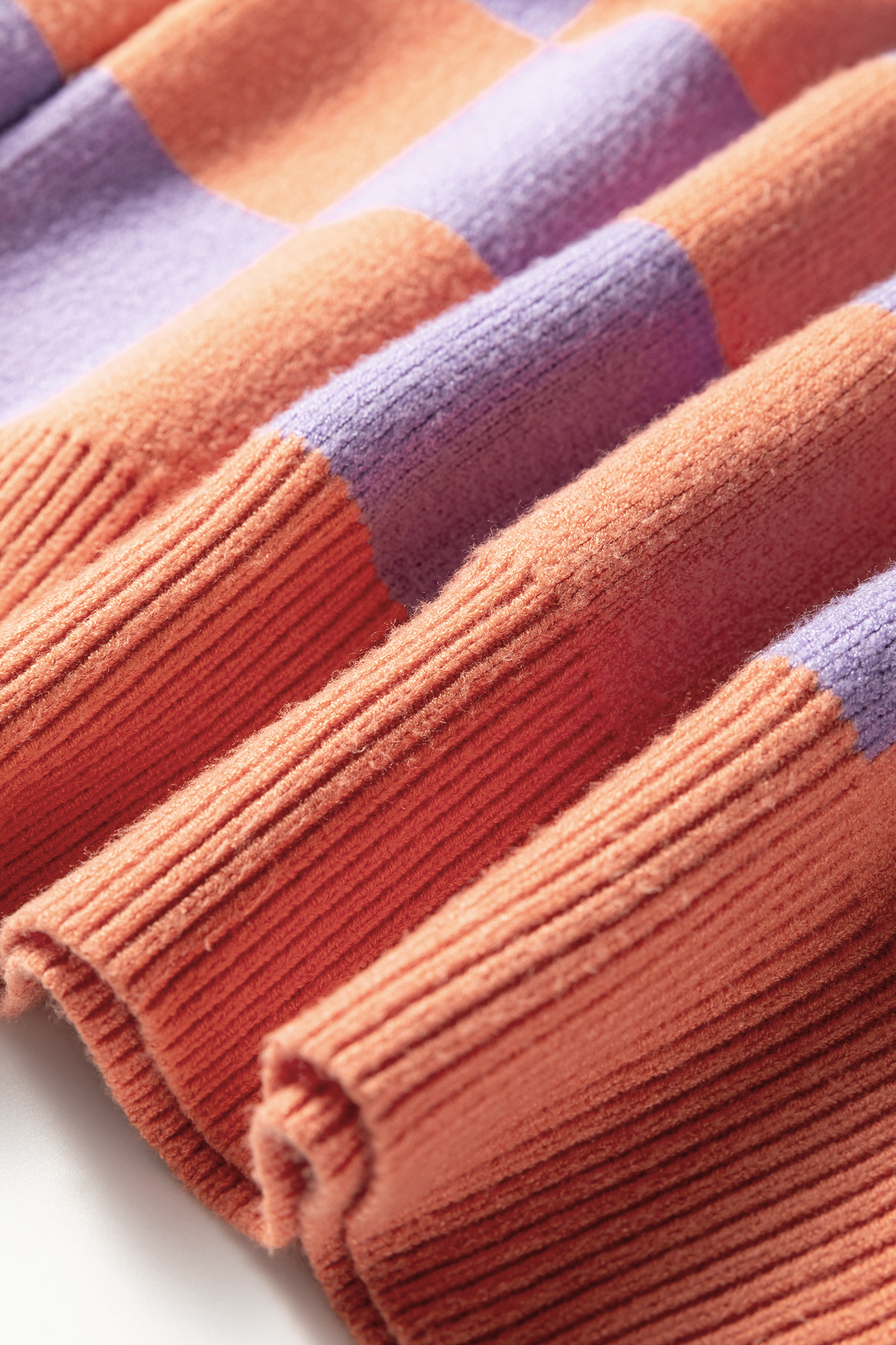 Parchment Checkered Pattern Ribbed Trim Knit Baggy Sweater