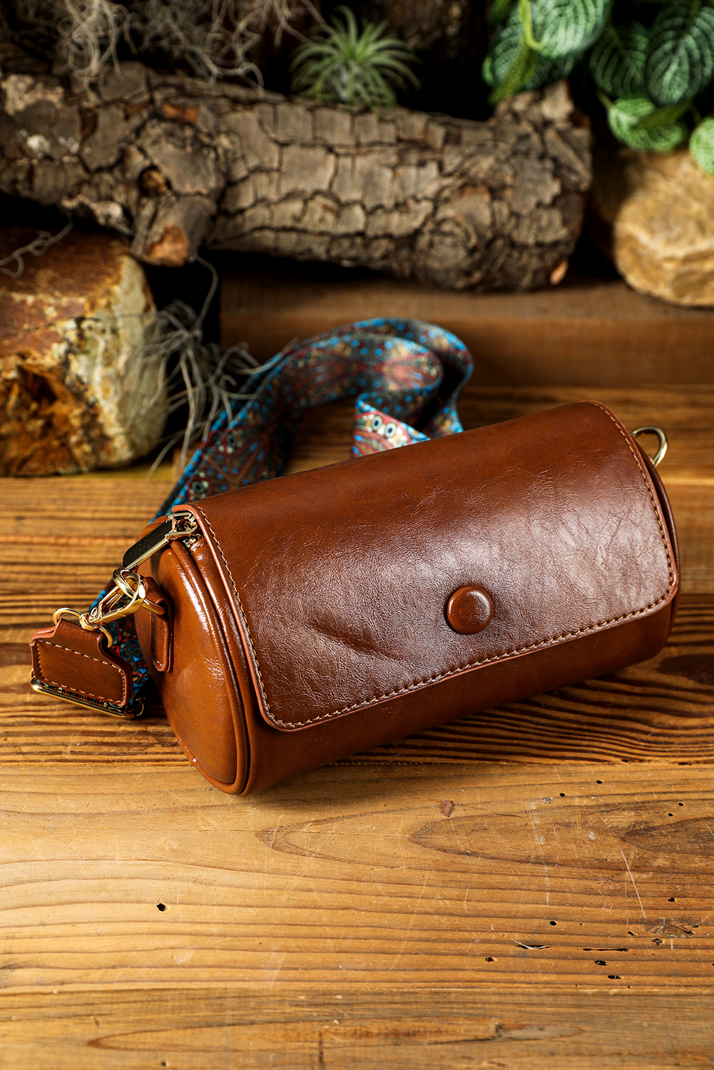 Chestnut PU Leather Flap Shoulder Bag with Retro Print Wide Strap