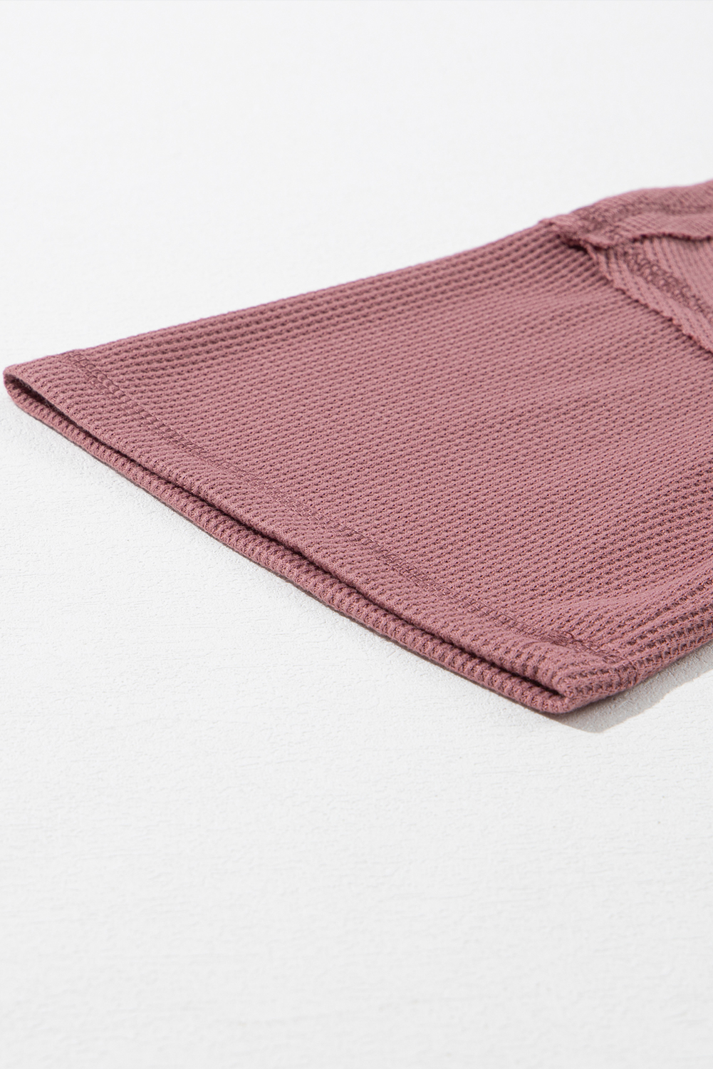 White Exposed Seam Half Sleeve Knitted V Neck Textured Top