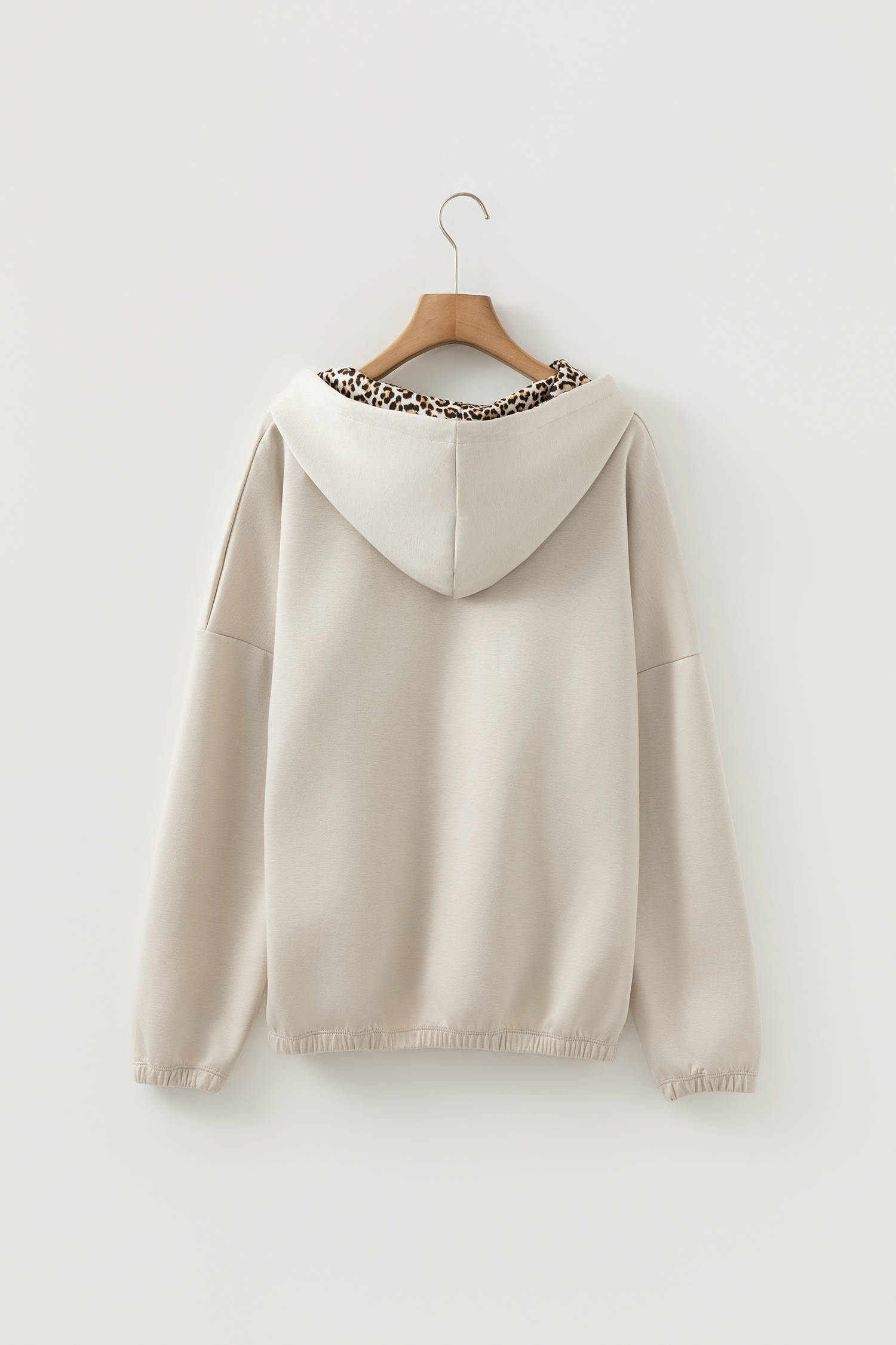 Jet Stream Leopard Contrast Drawstring Hood Drop Shoulder Loose Top