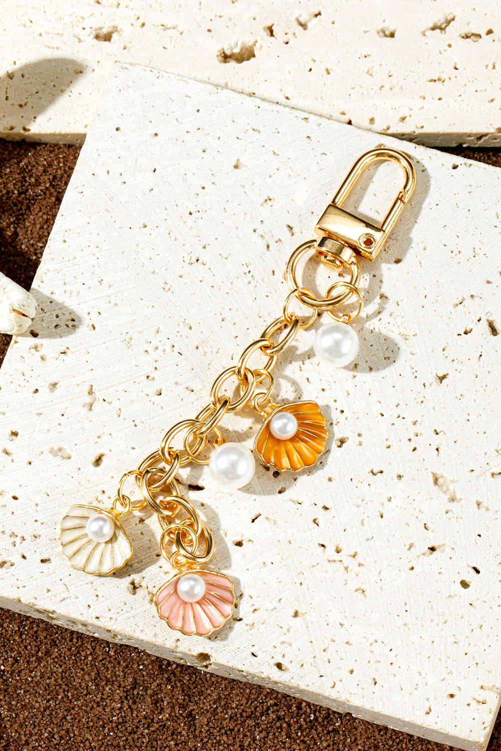 Gold Vacation Shell Pearl Chaining Keychain