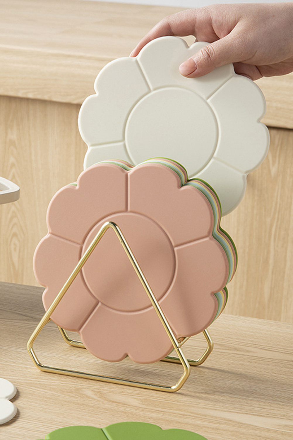 Apricot Pink Flower Shape Silica Gel Heat Insulate Placemat