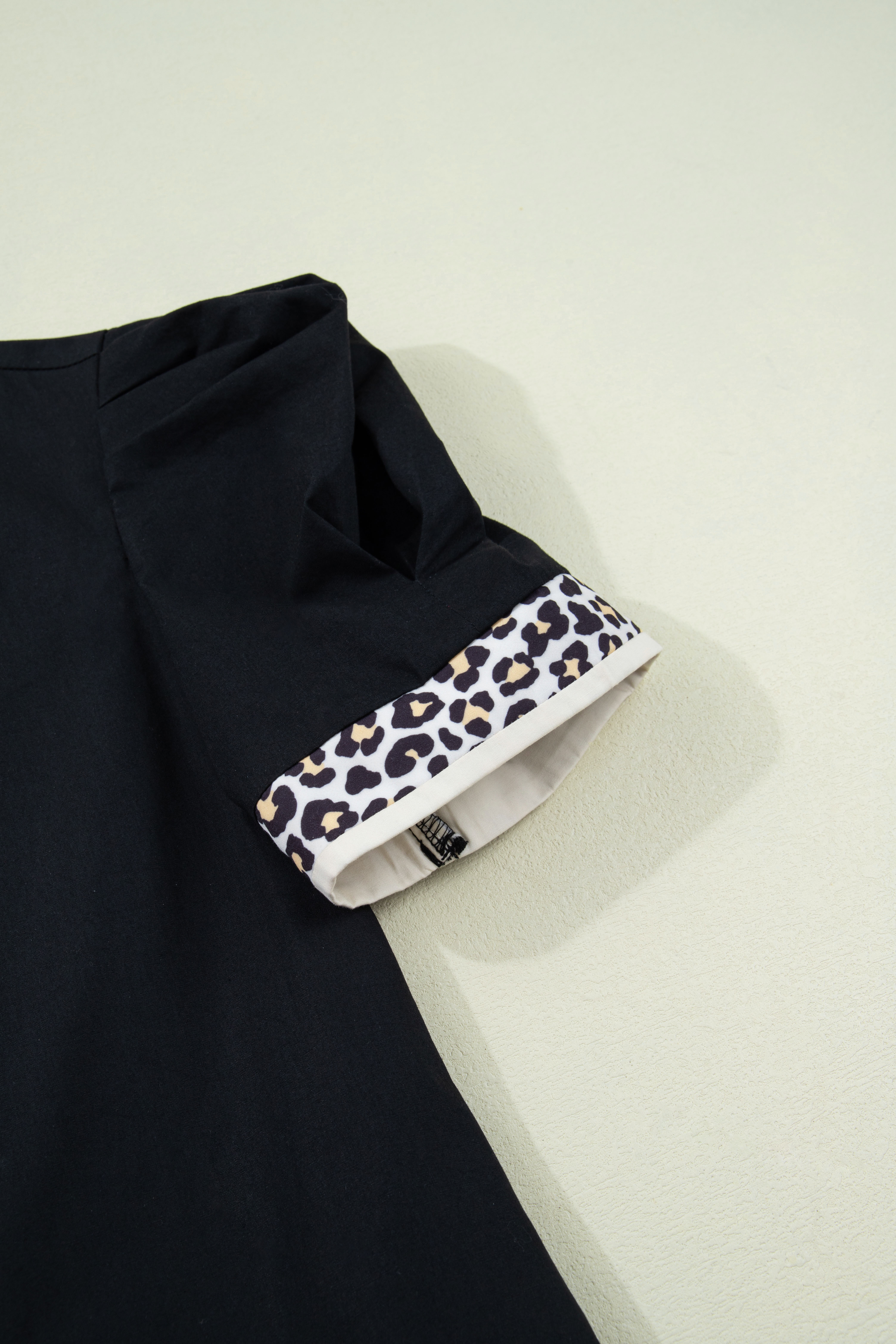 Buckskin Contrast Leopard Trim Split Neck Puff Sleeve Blouse