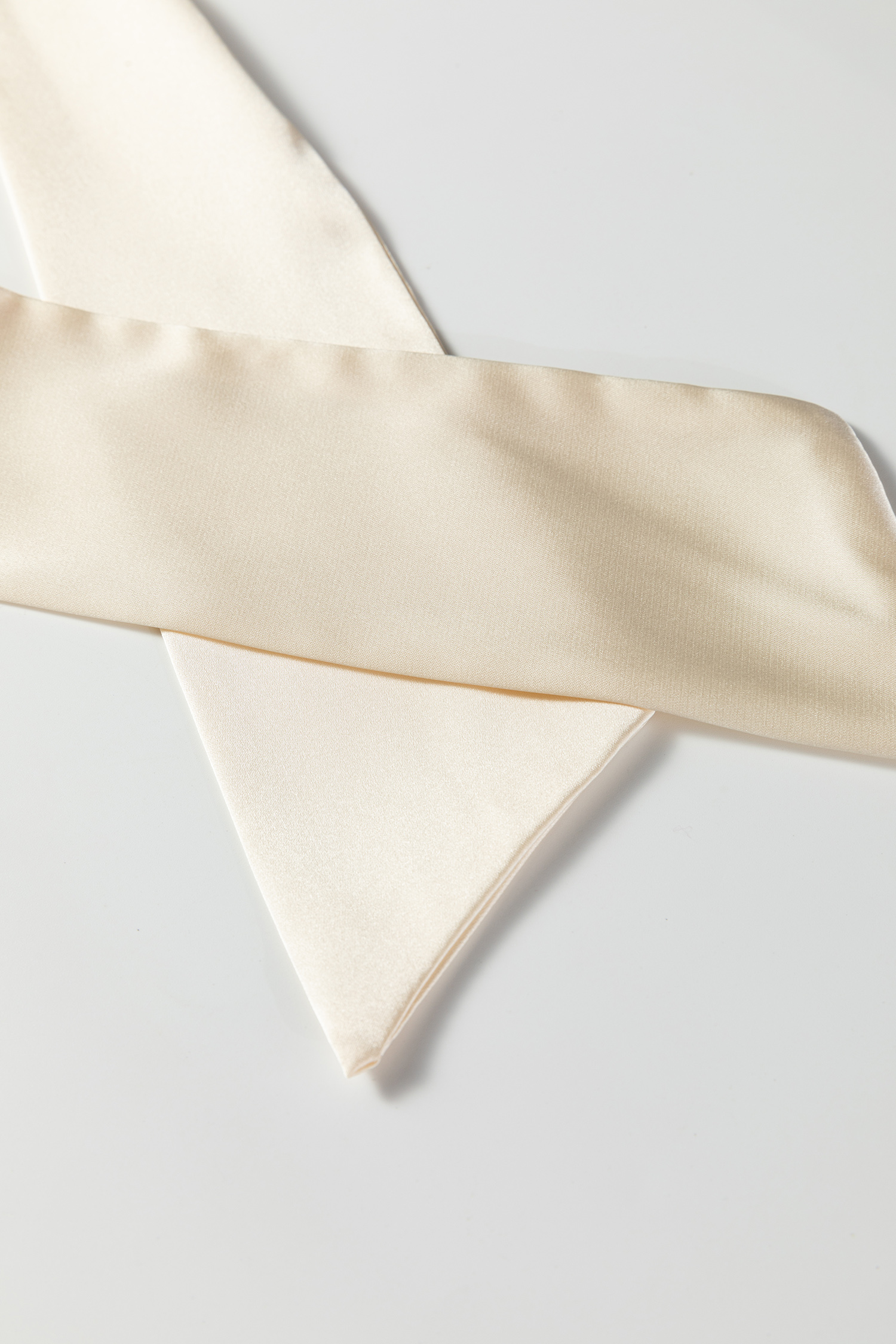 Black Ribbed Knit Ribbon Knot Backless Drop Shoulder Sweater