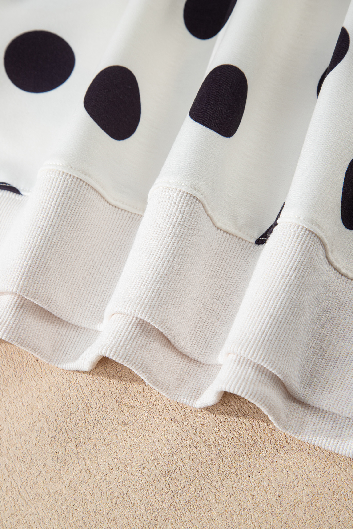 Beige Polka Dot Print Drop Shoulder Pullover Drawstring Jogger Pant Set