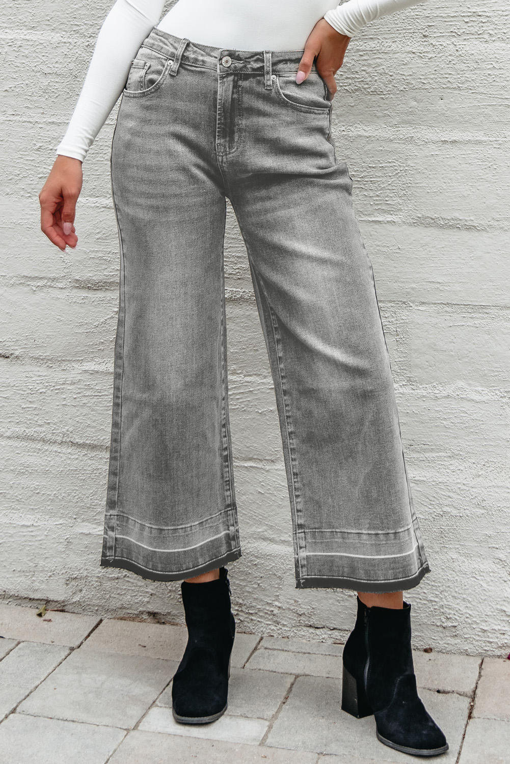 Gray Raw Hem Straight Leg Loose High Waist Jeans