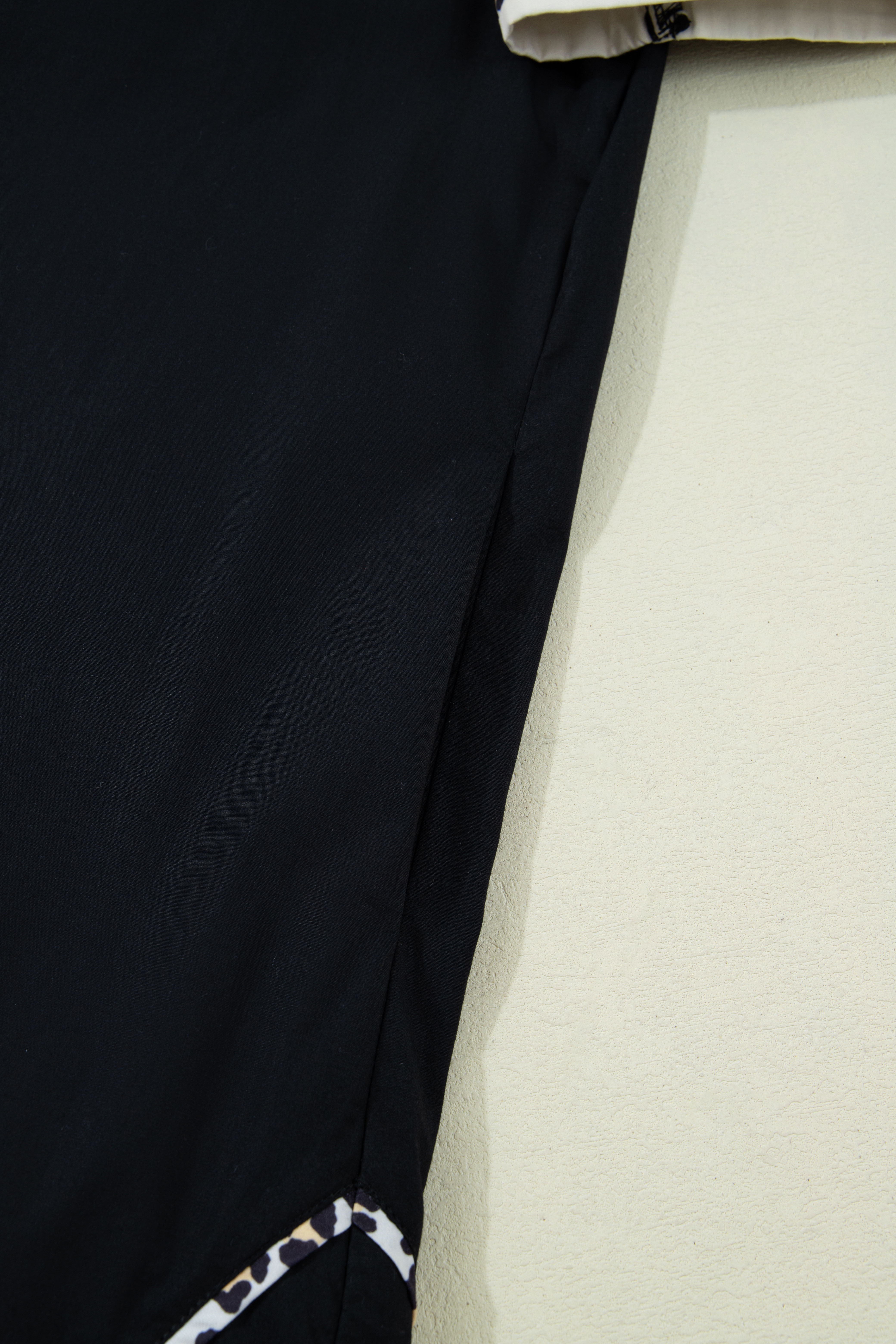 Buckskin Contrast Leopard Trim Split Neck Puff Sleeve Blouse