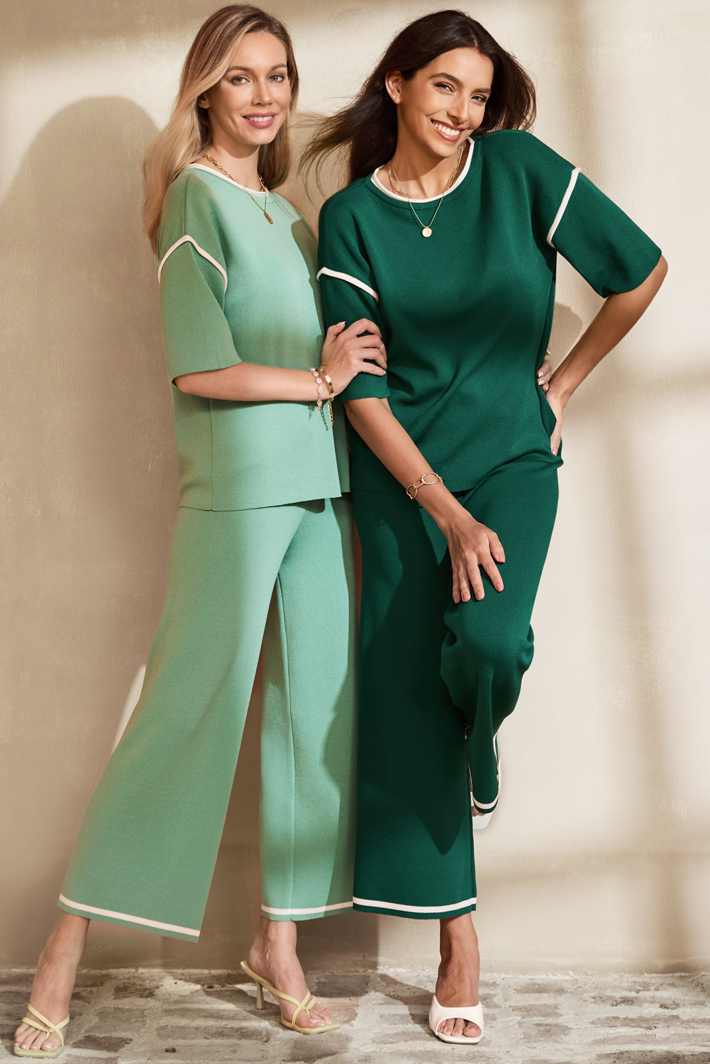 Blackish Green Contrast Trim Half Sleeve Top Drawstring Pants Loose 2pcs Sweater Suit