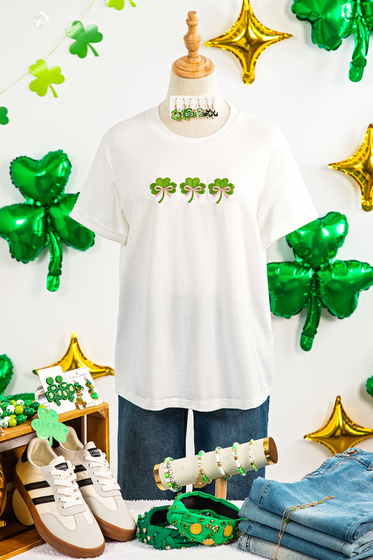 White Ribbon Bow Clover Embroidered Casual T Shirt