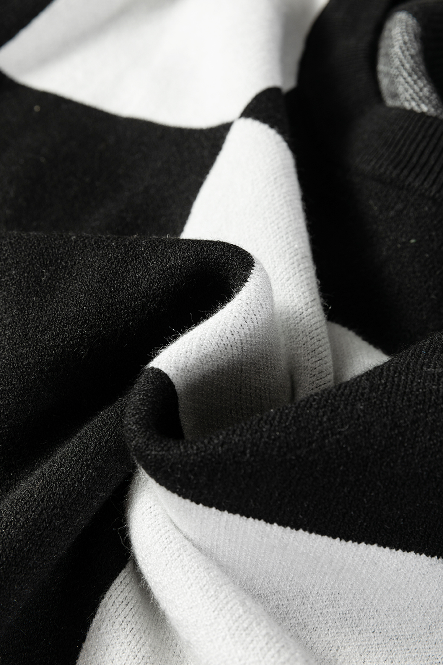 Black Checkered Pattern Loose Drop Shoulder Half Sleeve Sweater