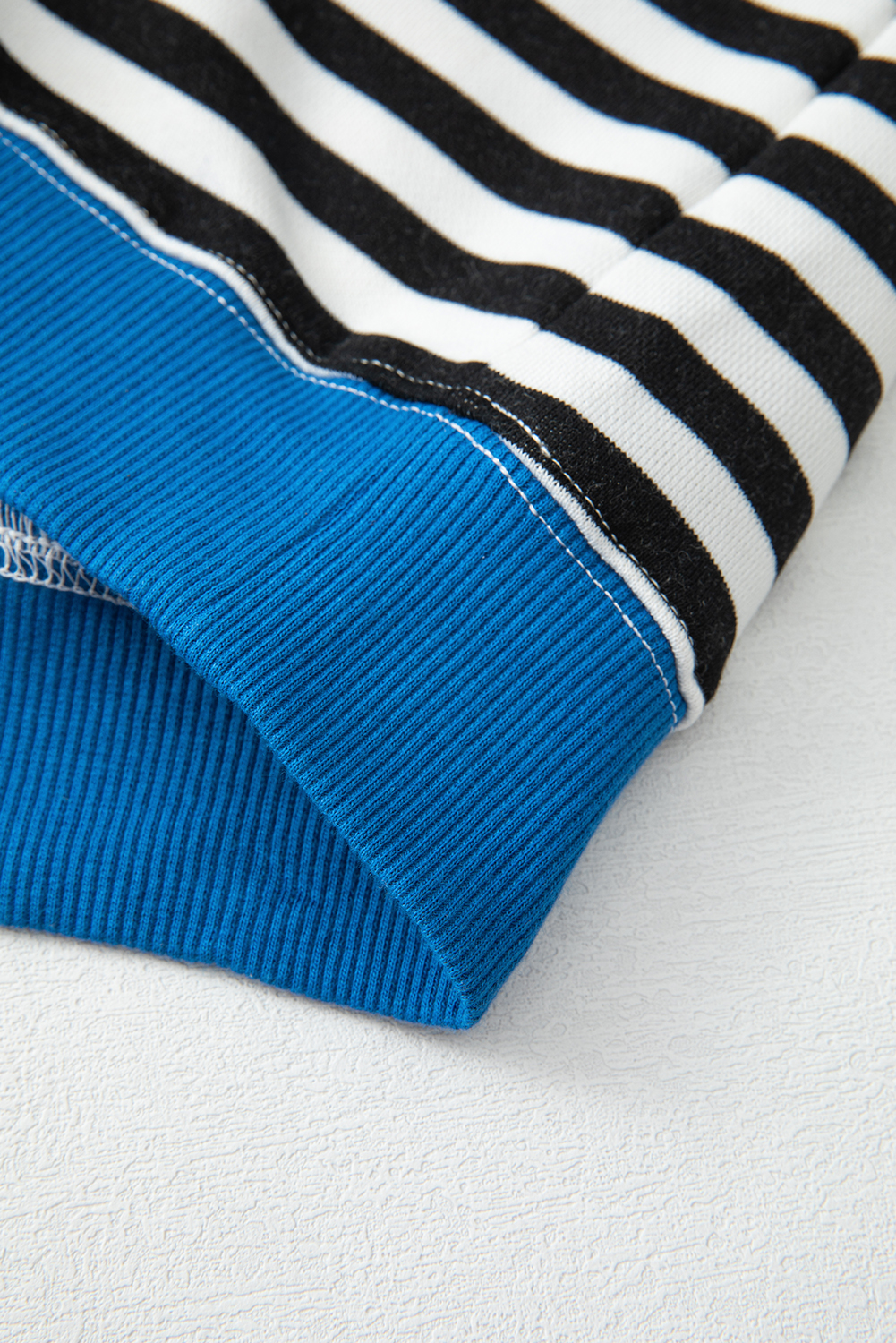 Red Stripe Contrast Ribbed Trim Crossed Stitch Drop Shoulder Sweatshirt