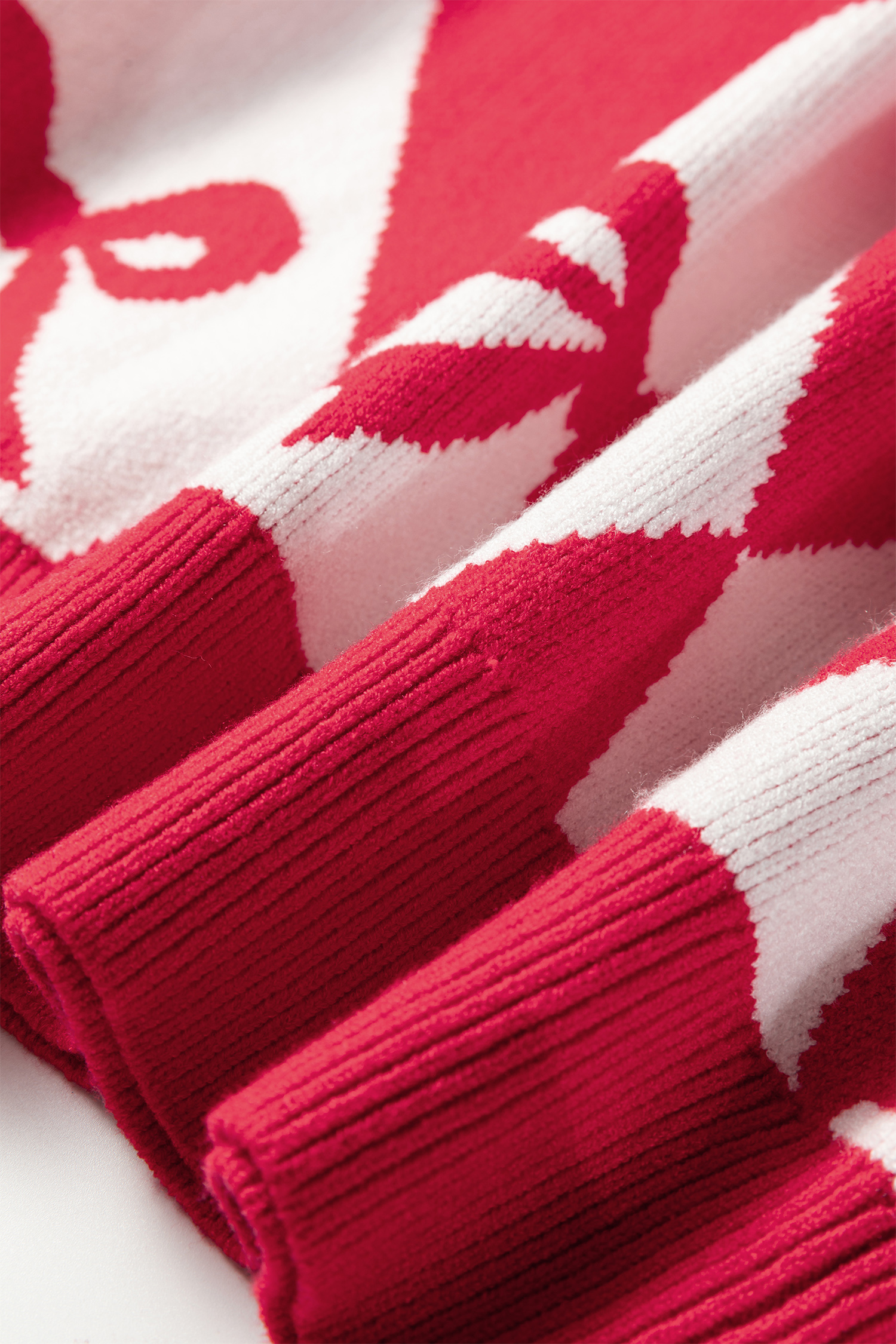 Black Bow Print 2-tone Rhombus Knit Loose Sweater