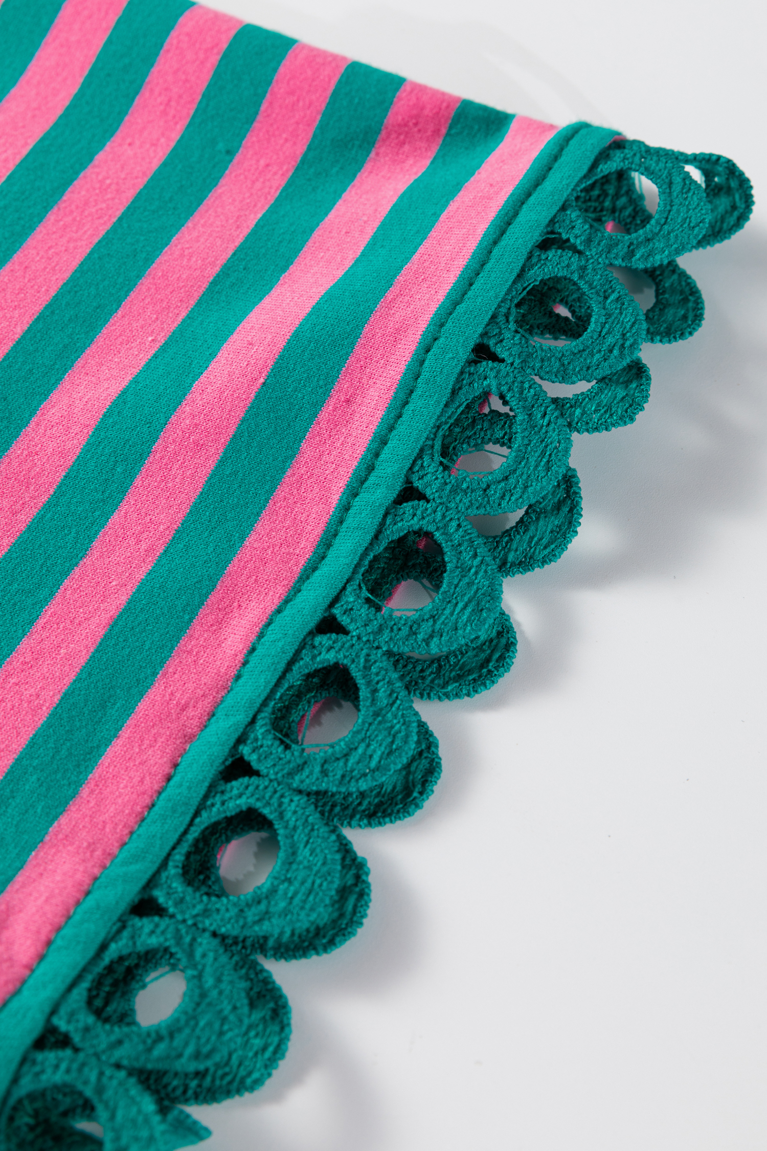 Racing Red Striped Print Drop Shoulder Lace Trim Bracelet Sleeve Loose Top