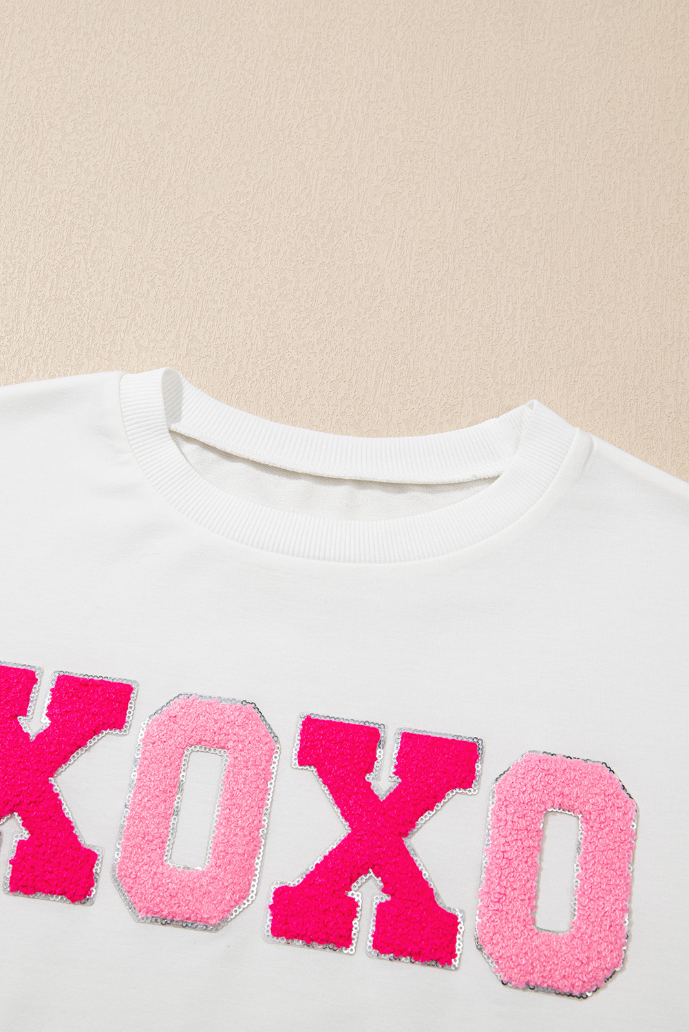 White XOXO Chenille Letter Graphic Valentine Pullover Sweatshirt